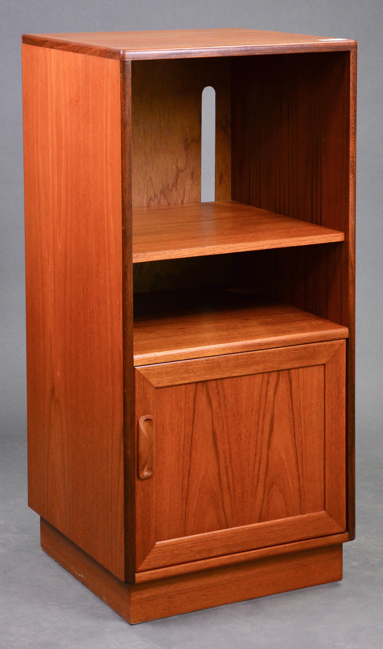 Mid Century Modern Entertainment Cabinet - Gplan (1 of 4)