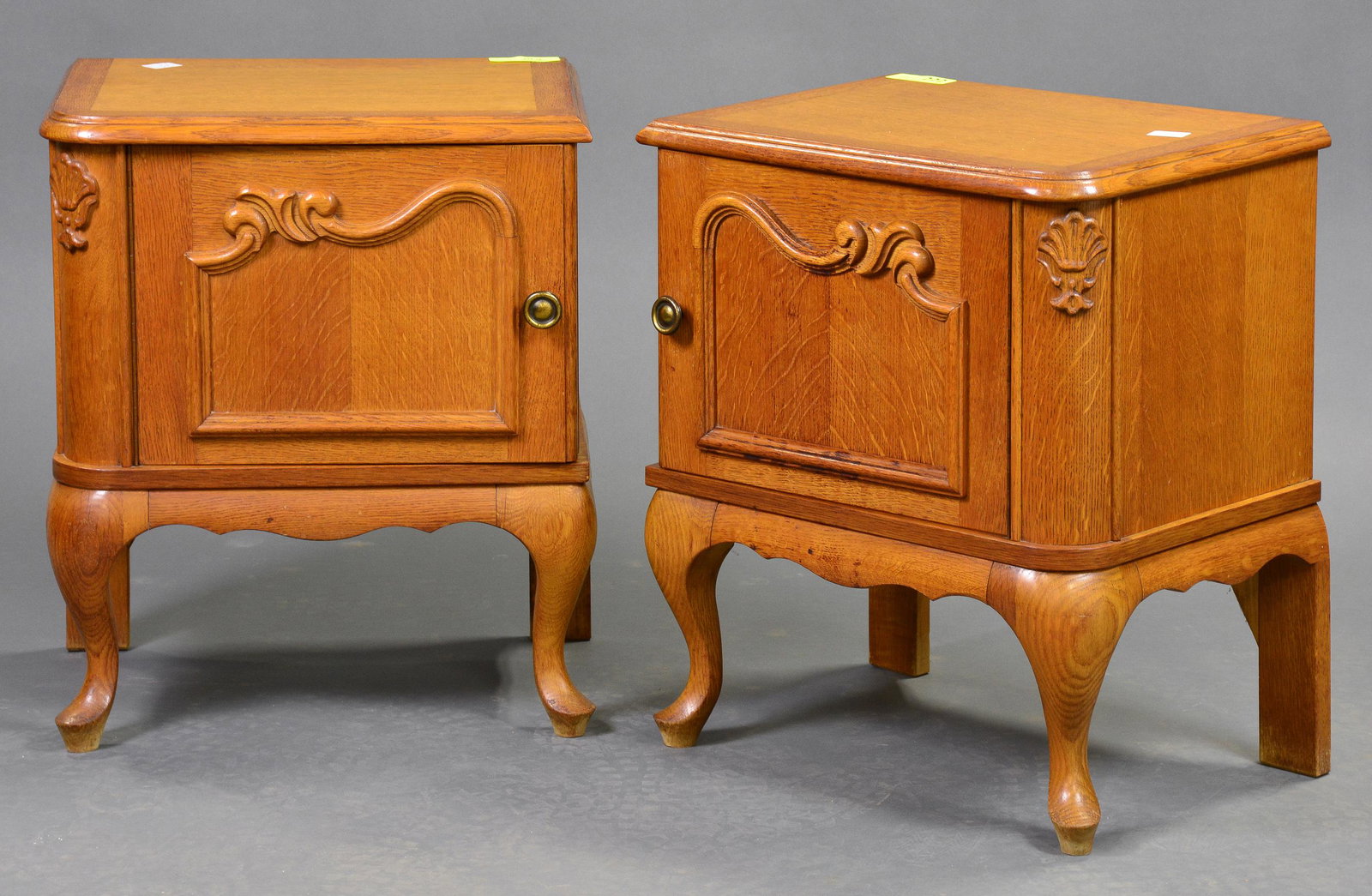 Pair Low French Single Door Night Stands: Pair Low French Single Door Oak Night Stands - 23 in tall x 19 x 14
