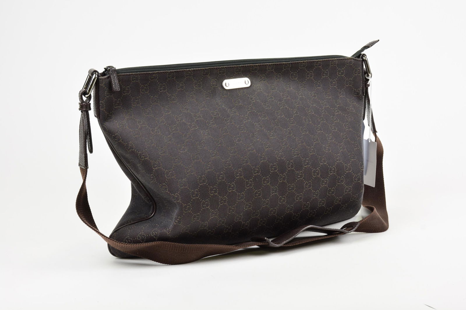 Gucci Large Messenger  in Monogrammed Canvas (1 of 7)