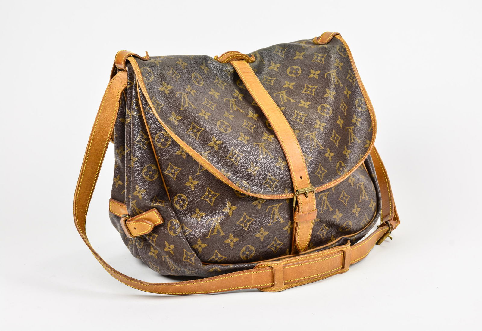 Louis Vuitton Saumur 30 in Monogram Canvas (1 of 9)