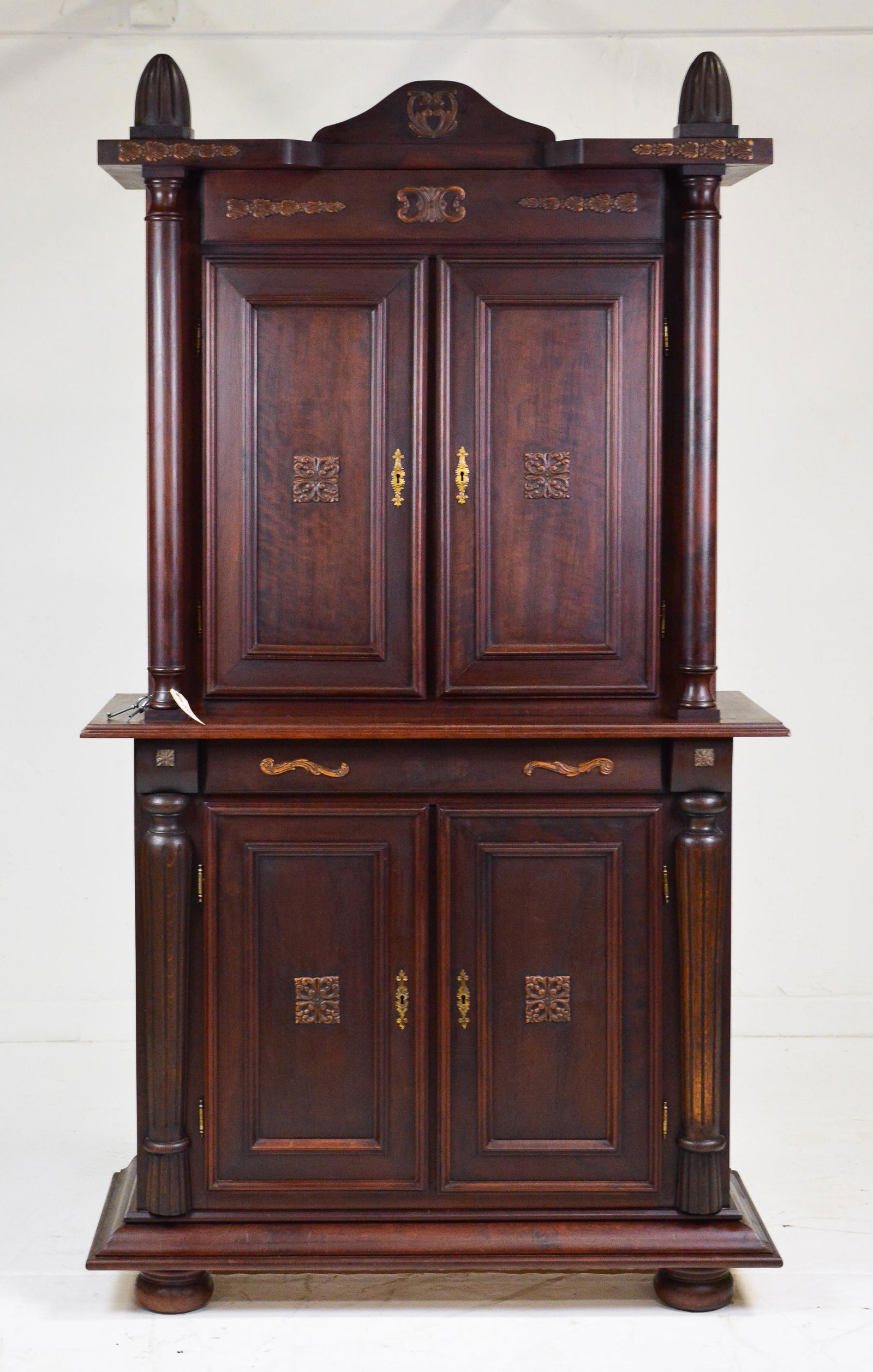 4 Door Dark Oak Bookcase / Cupboard (1 of 7)