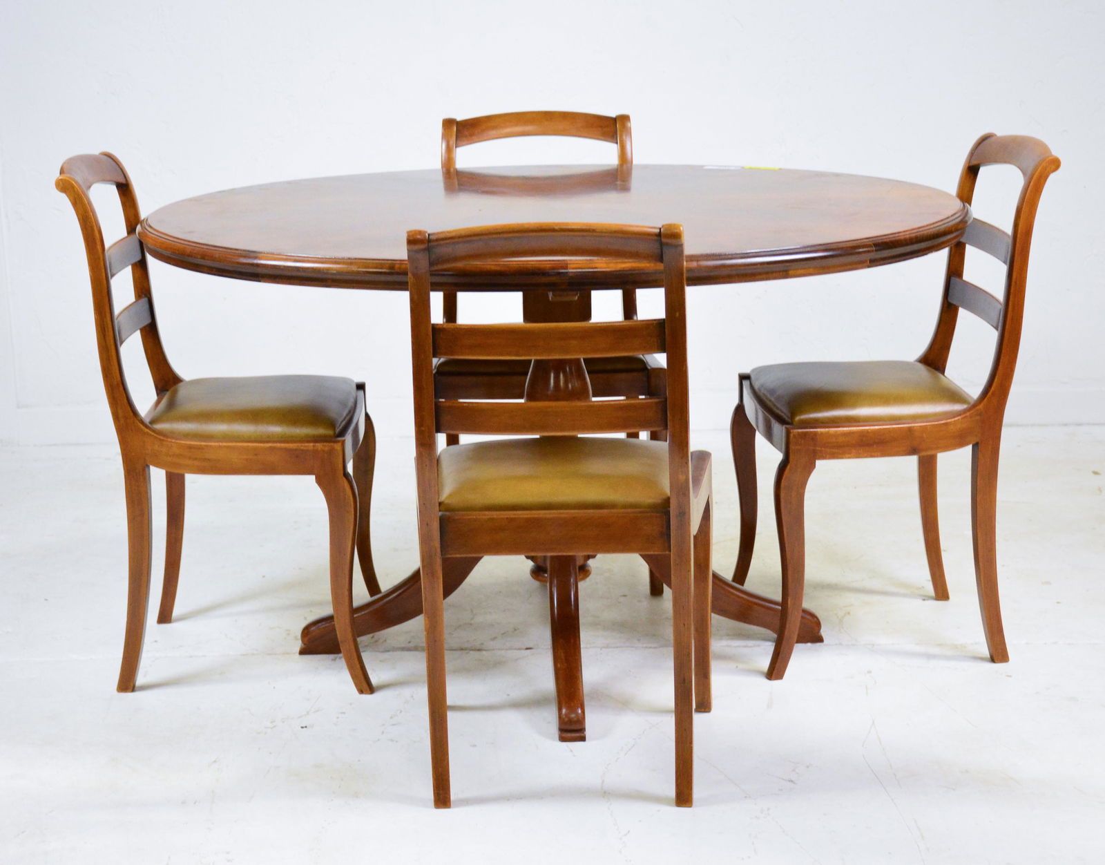 Round Pedestal Base Table & 4 Chairs (1 of 5)