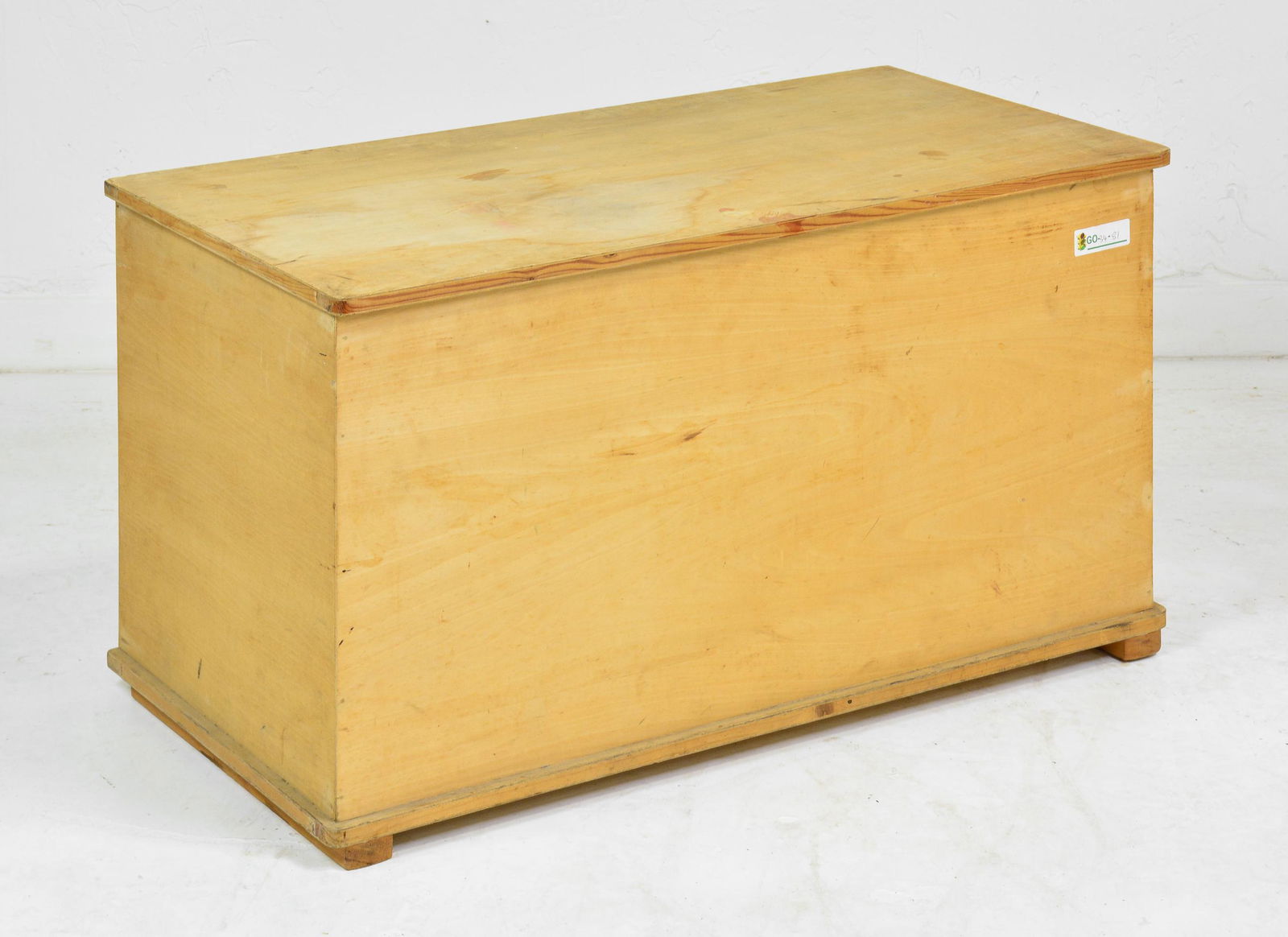 Lift Top Trunk / Blanket Box (1 of 4)