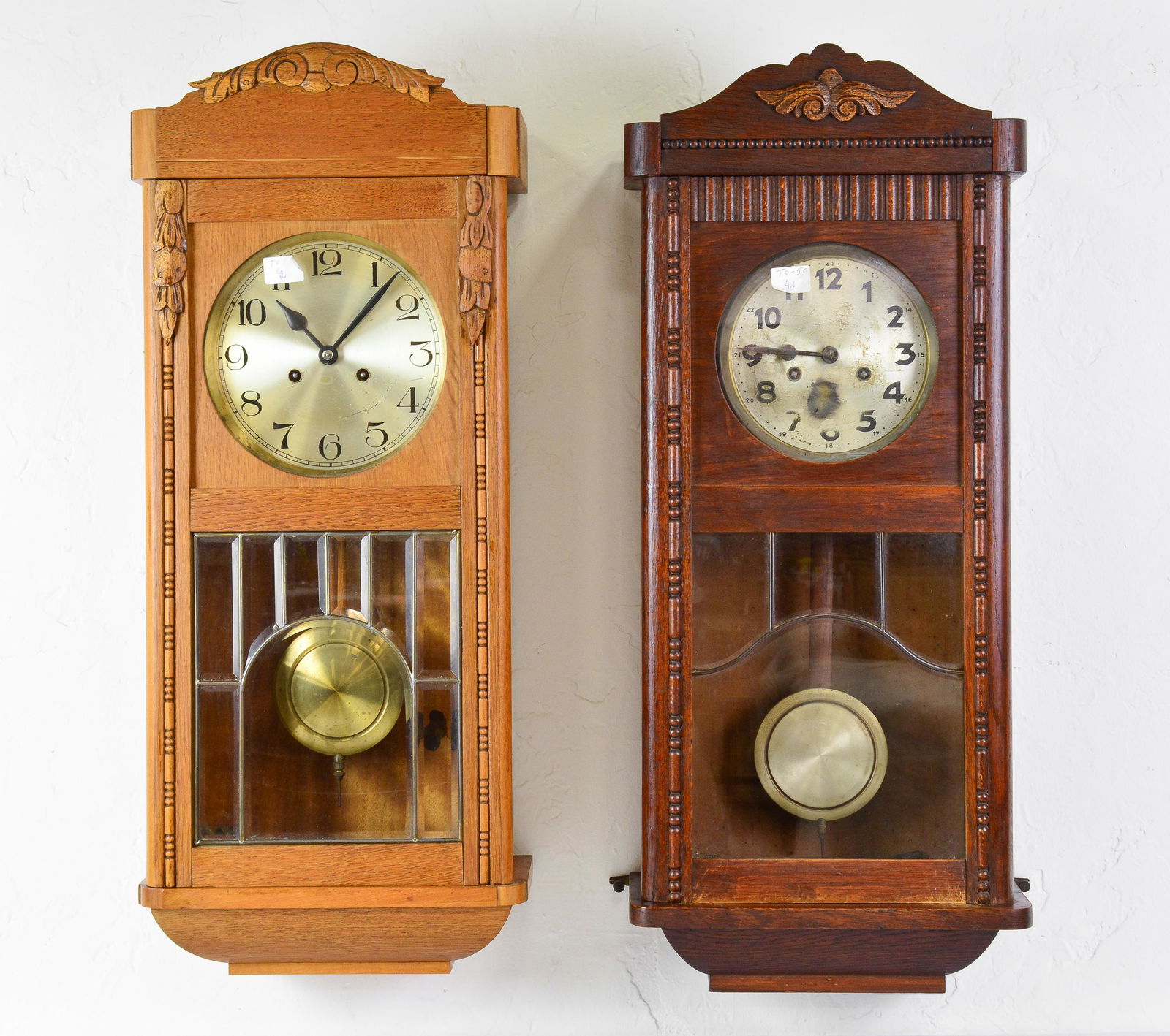 2 Wall Clocks (1 of 3)