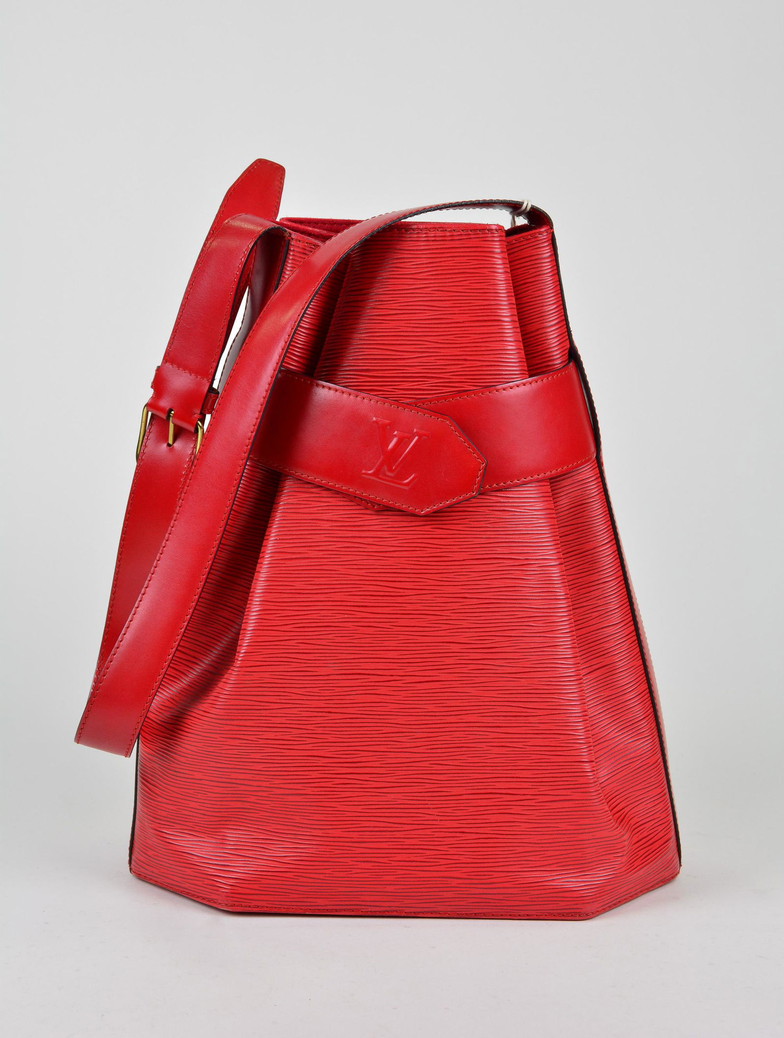 Louis Vuitton Sac D'Epaule GM in Epi (1 of 5)