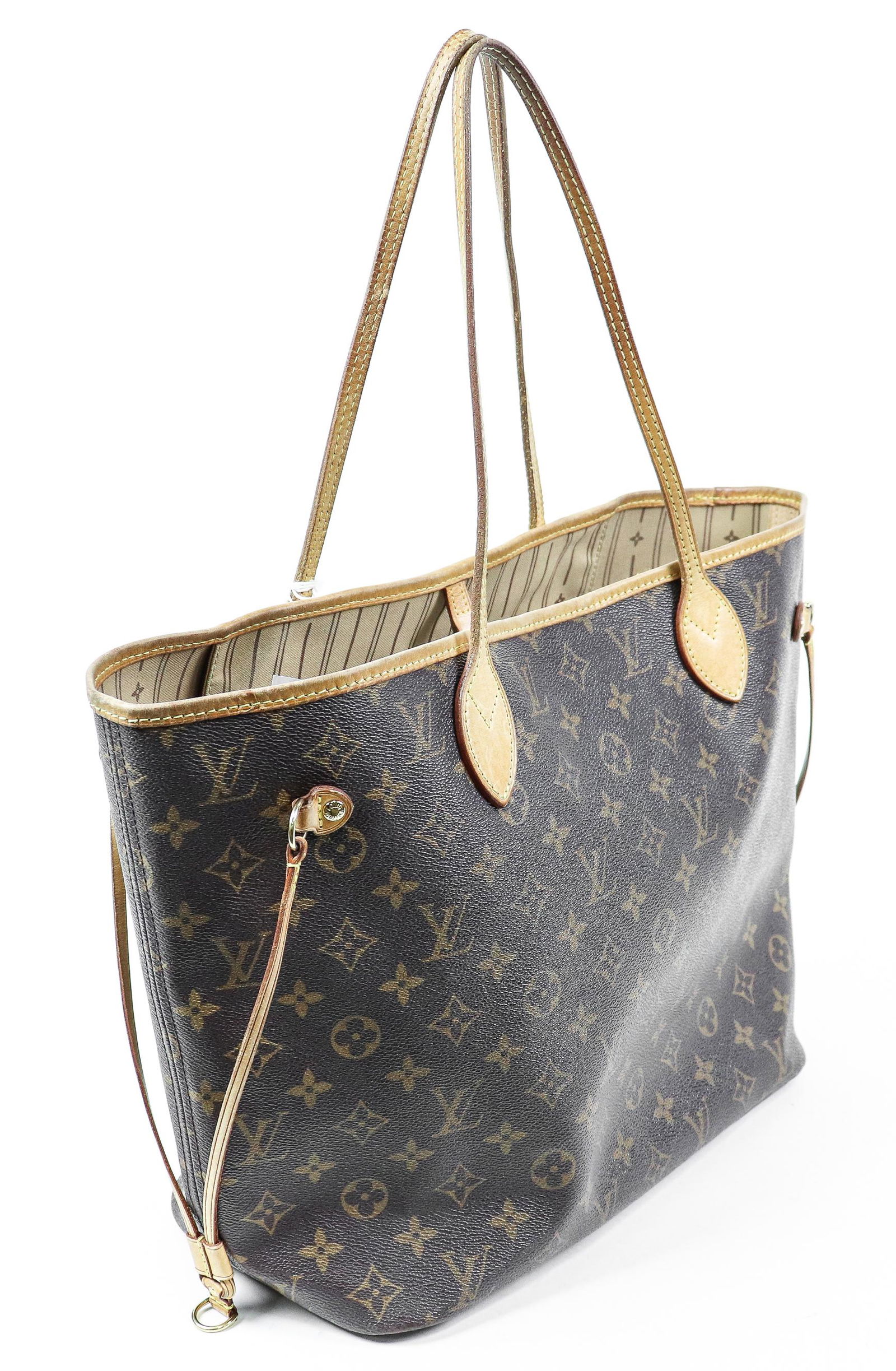 Louis Vuitton Neverfull MM in Monogram Canvas (1 of 5)