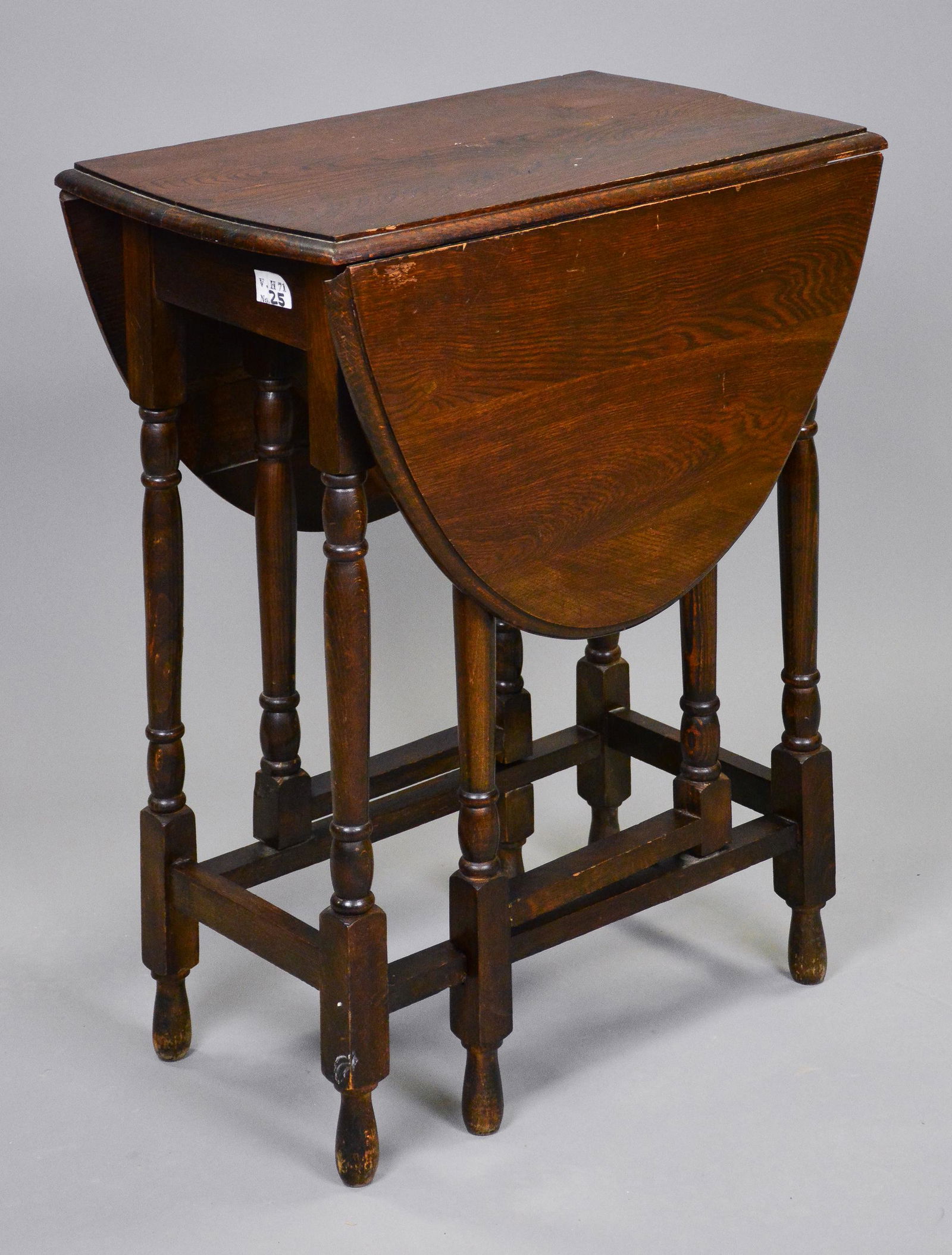 Small British Oak Drop Leaf / Gateleg Table (1 of 5)