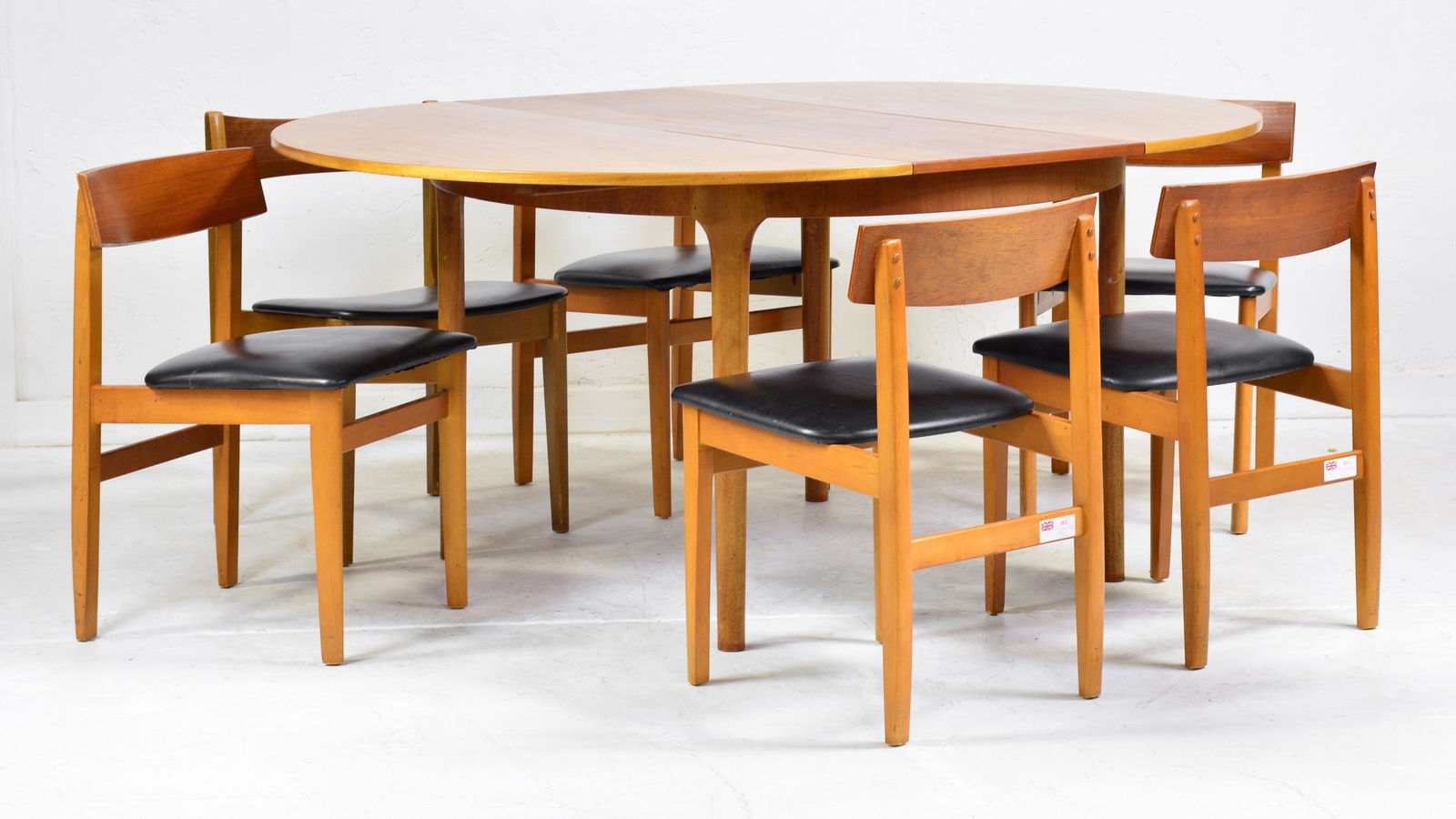 Mid Century Round McIntosh Table & 6 Chairs (1 of 7)