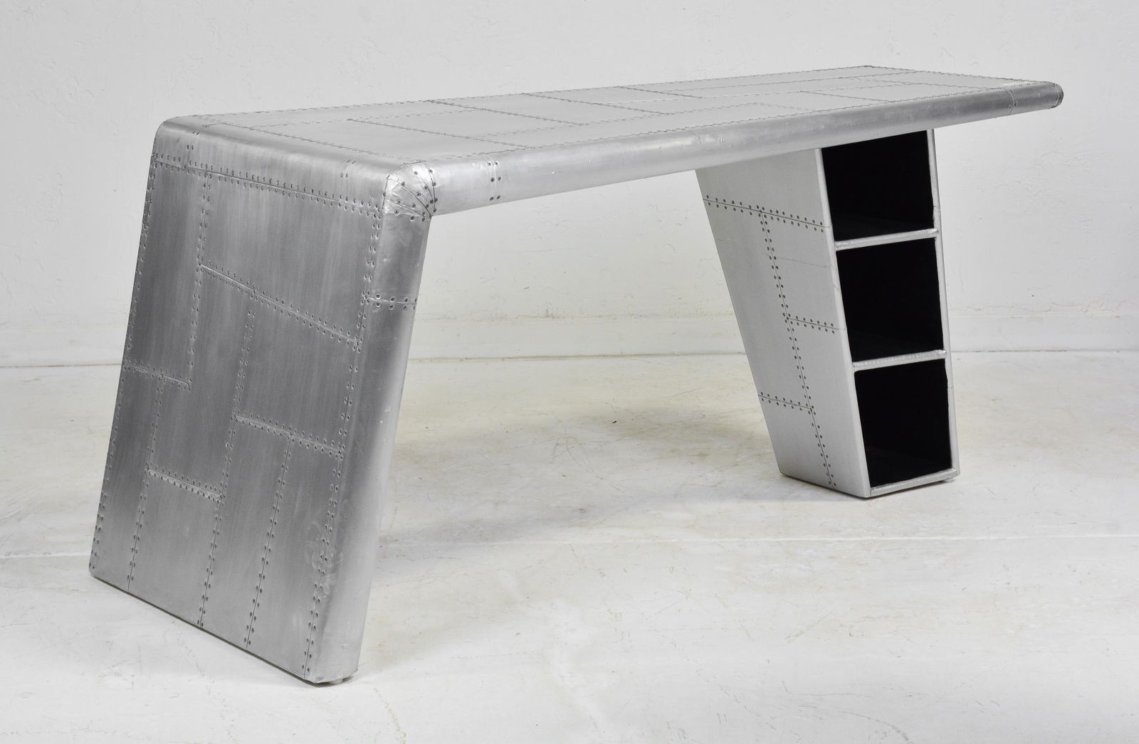 Aviator / Spitfire Style Plane Wing Desk (1 of 6)