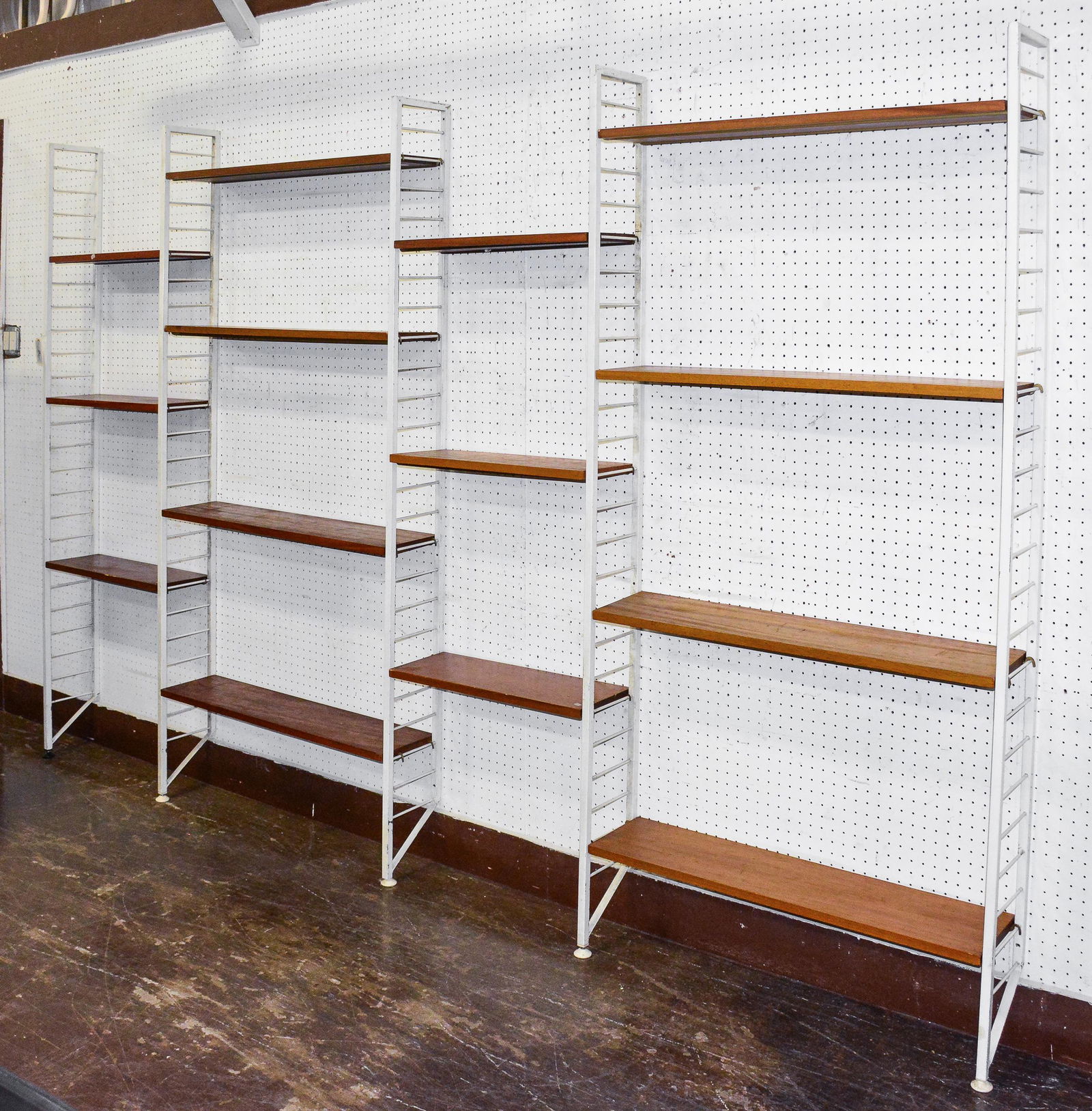 4 Bay Mid Century Ladderax Wall Unit (1 of 3)