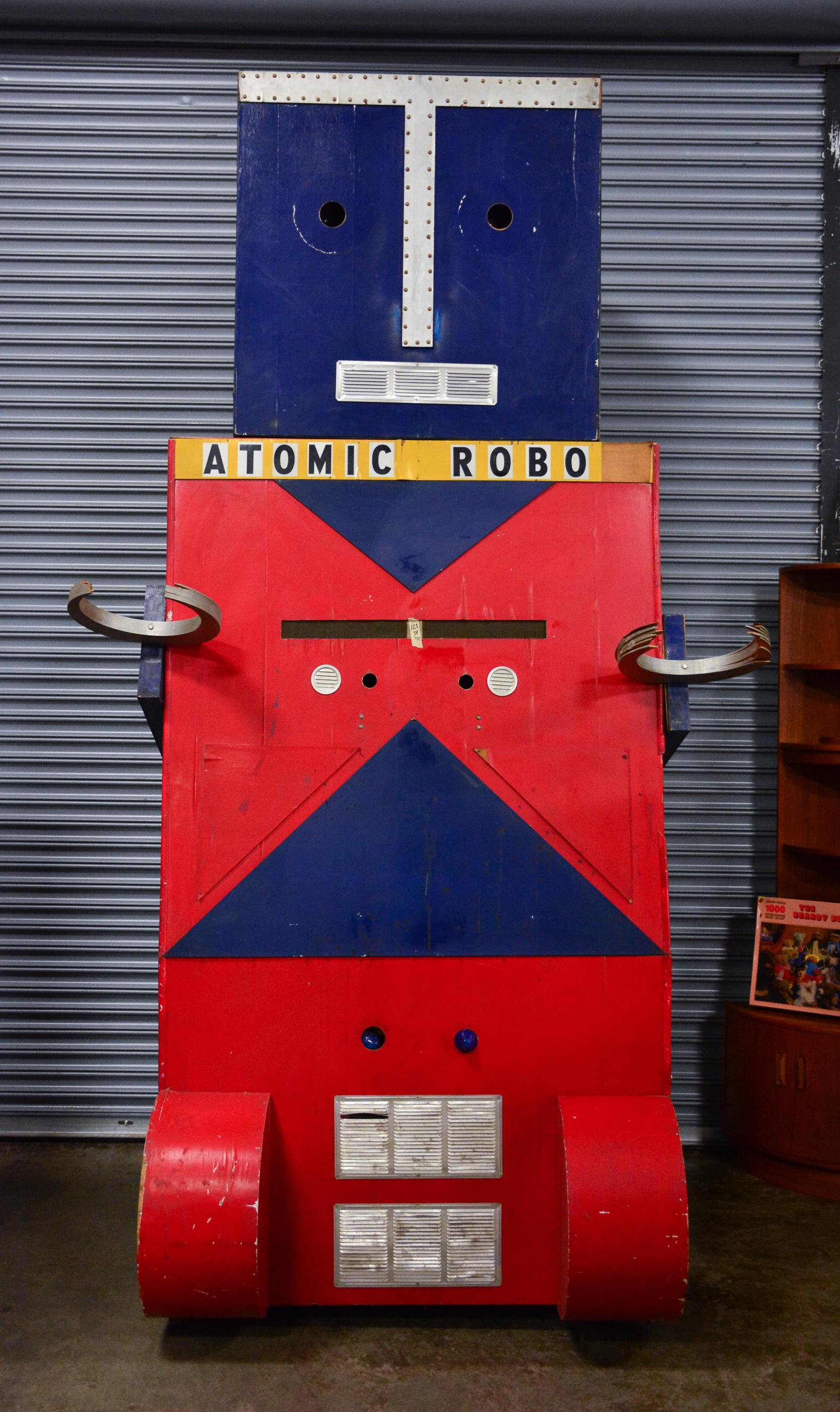 10 ft tall Wooden "Atomic Robot " Figure (1 of 7)