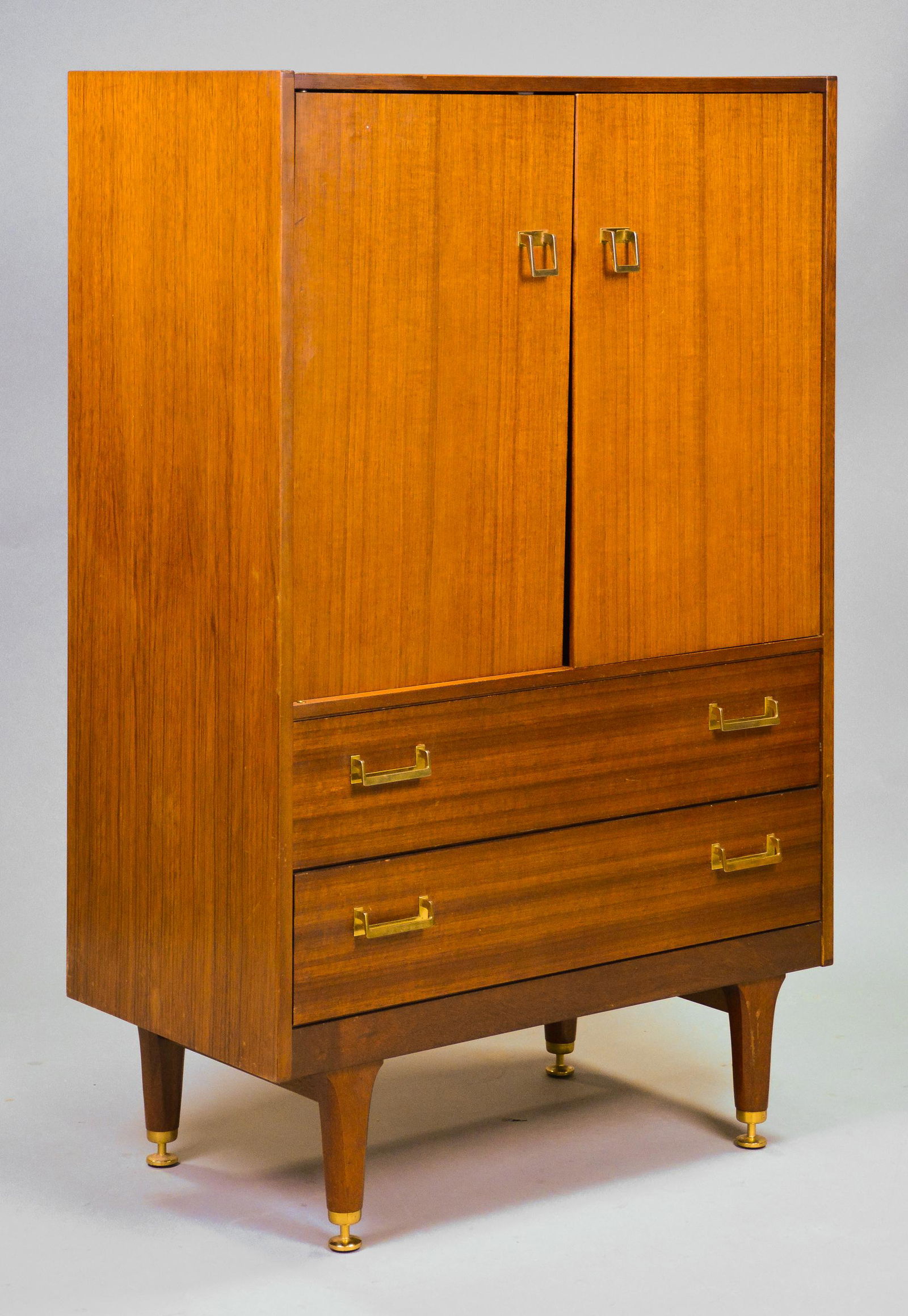 Mid Century Modern Linen Chest - G-Plan (1 of 4)