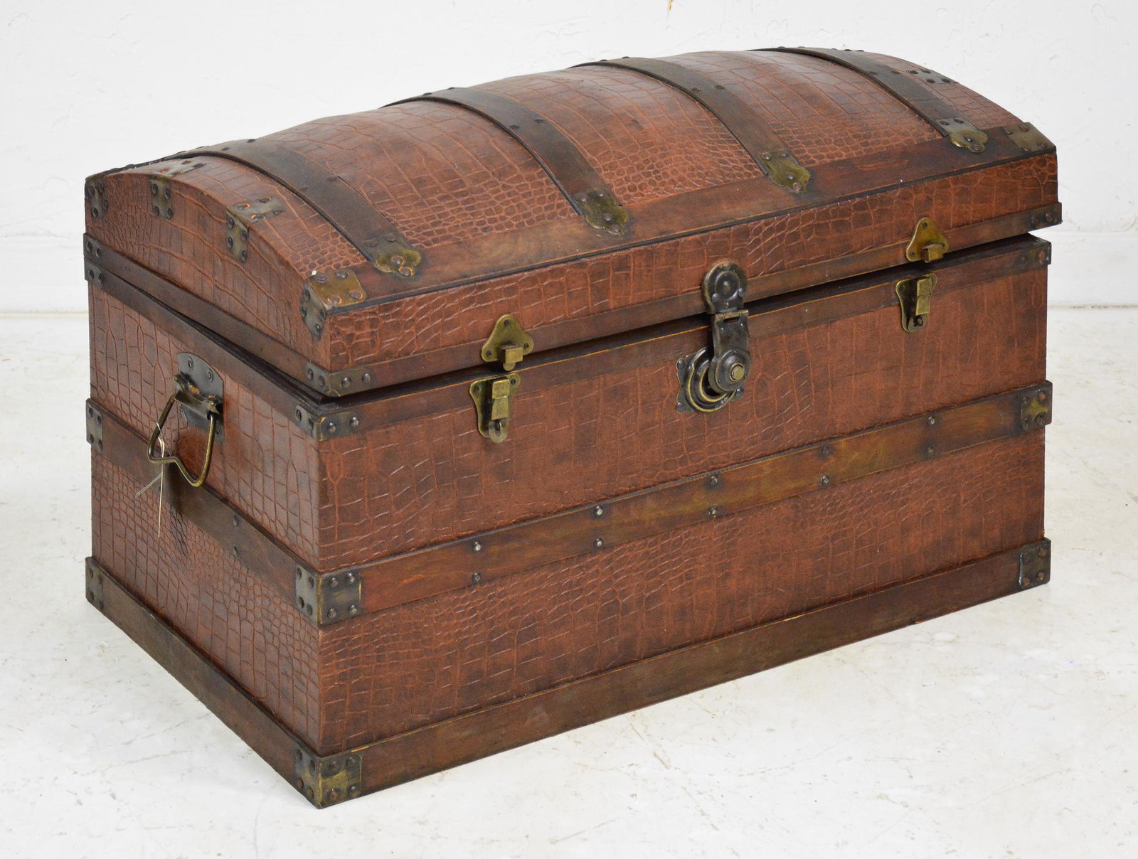 Set Of 3 Nesting Trunks (1 of 6)