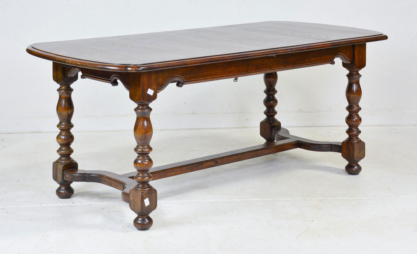 Large Oak Turned Leg Table with Stretcher Base (1 of 5)