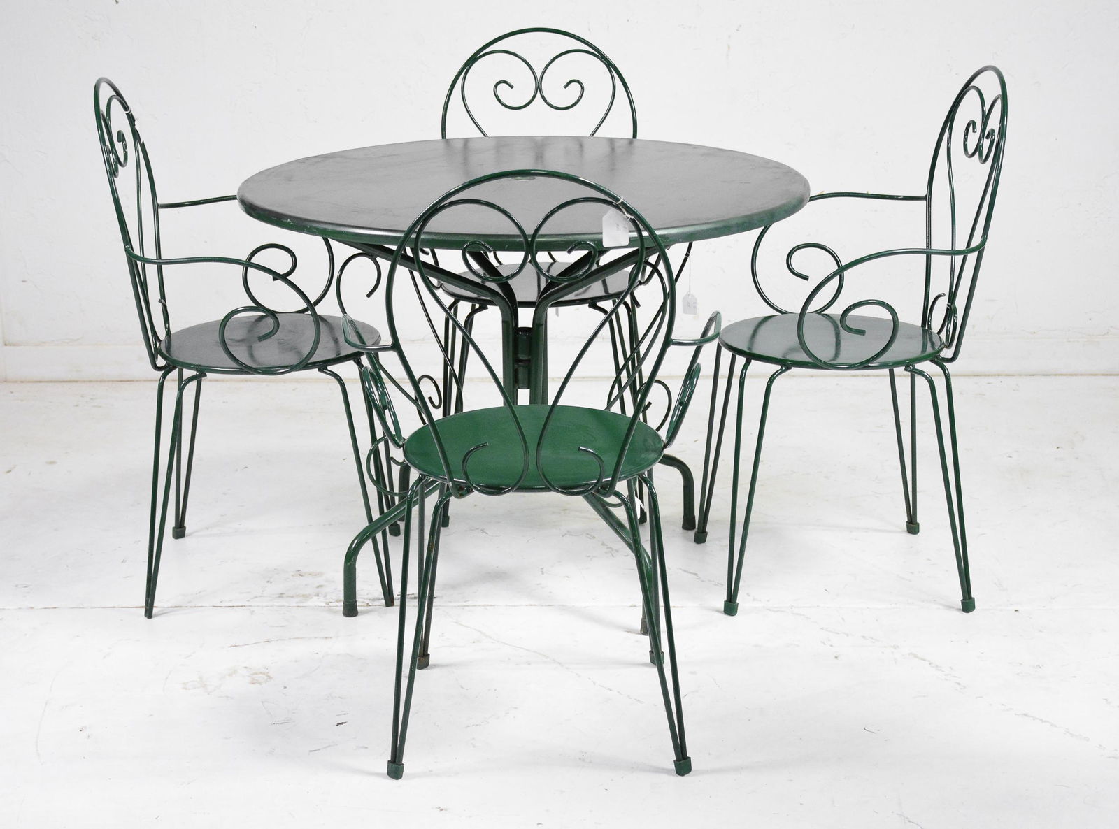 Green Painted Metal Garden Table & 4 Chairs (1 of 3)