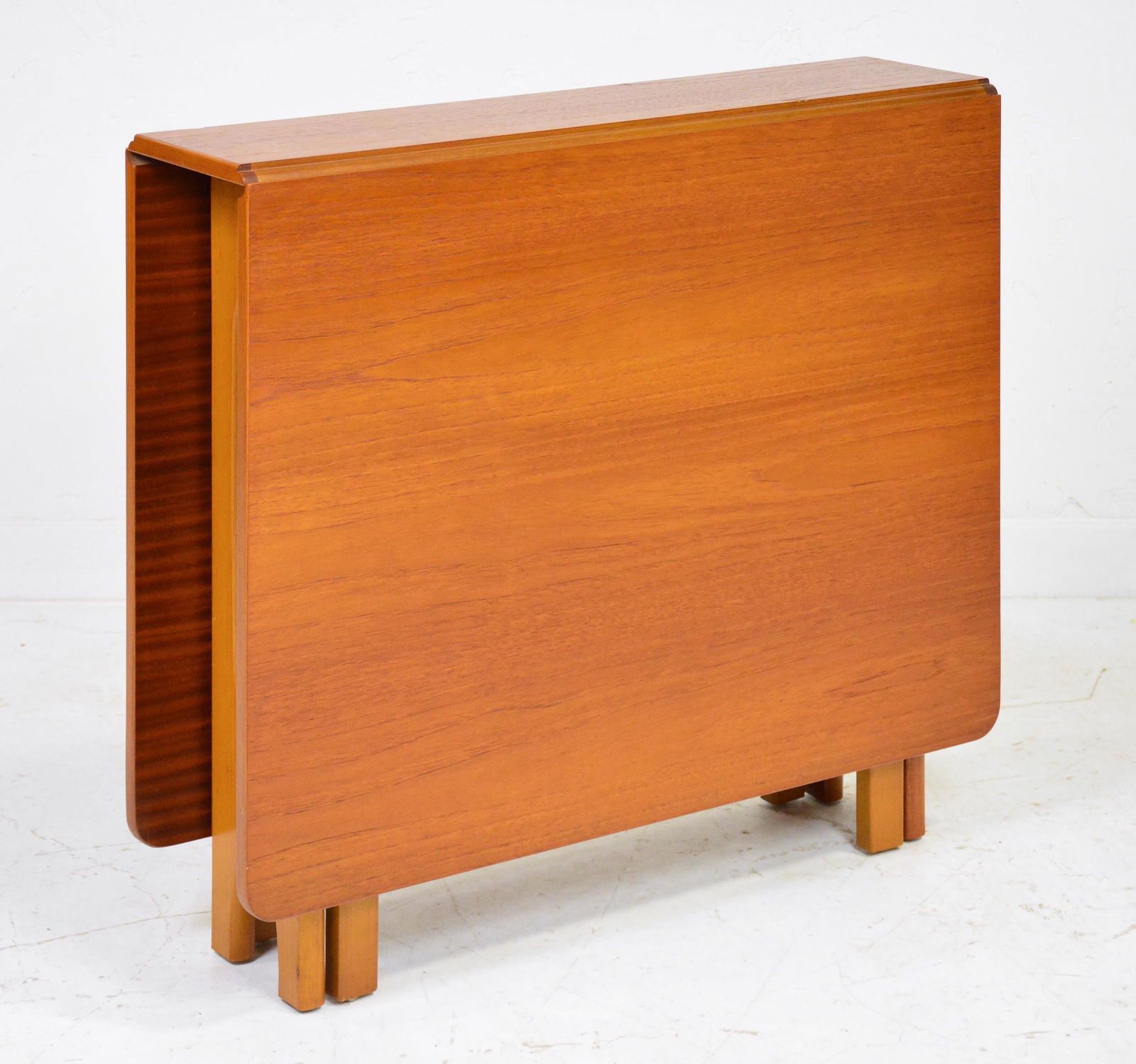 Mid Century Drop Leaf Dining Table - G-Plan (1 of 4)