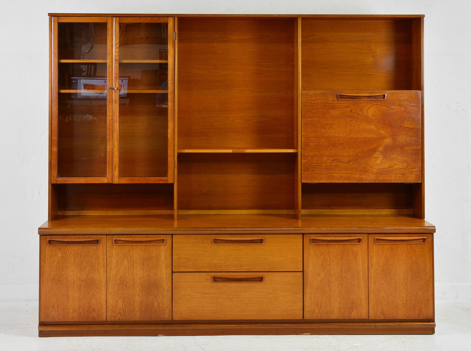 Large Mid Century Cocktail Cabinet / Bookcase #2 (1 of 6)