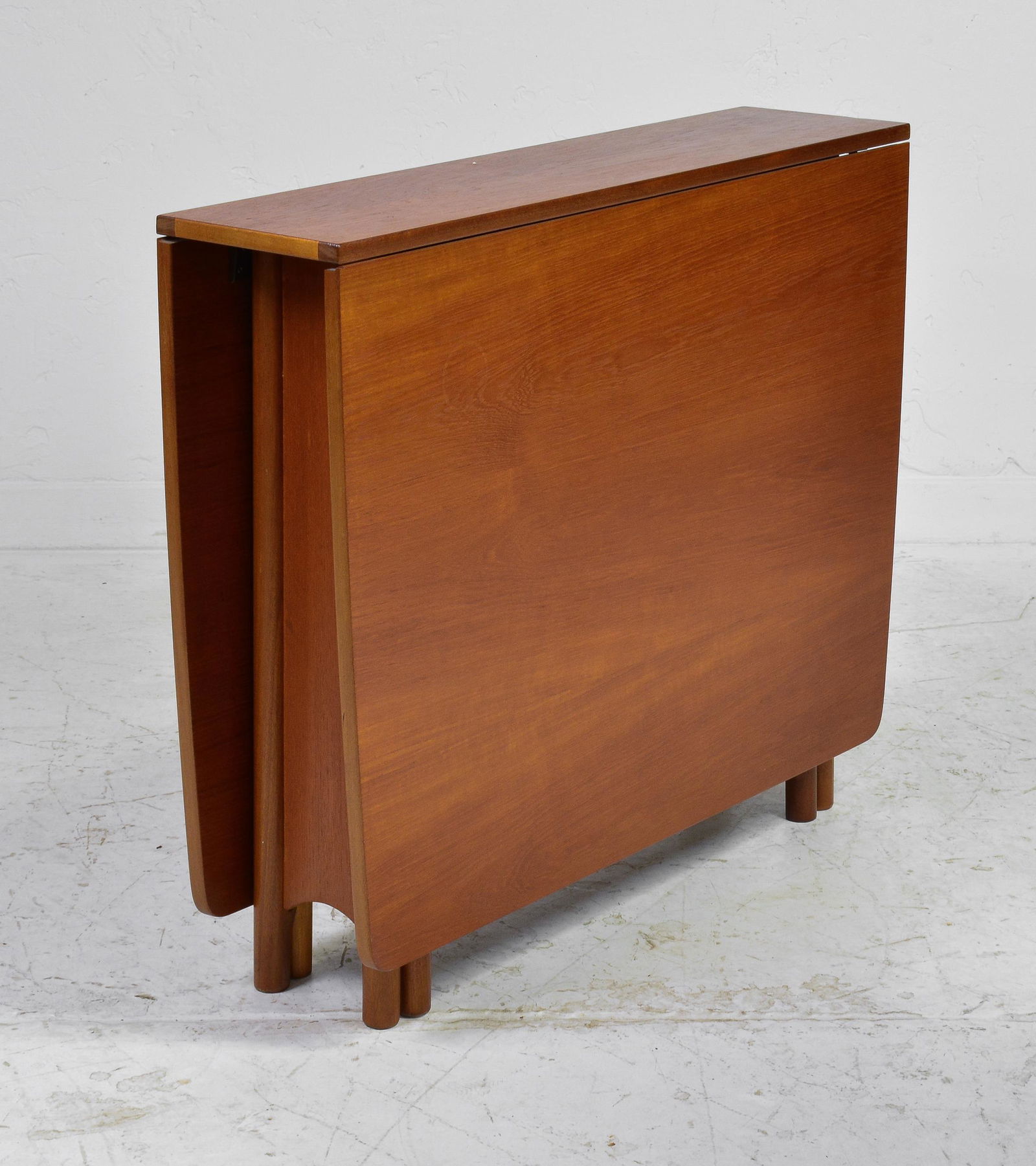 Mid Century Modern Drop Leaf Dining Table (1 of 3)