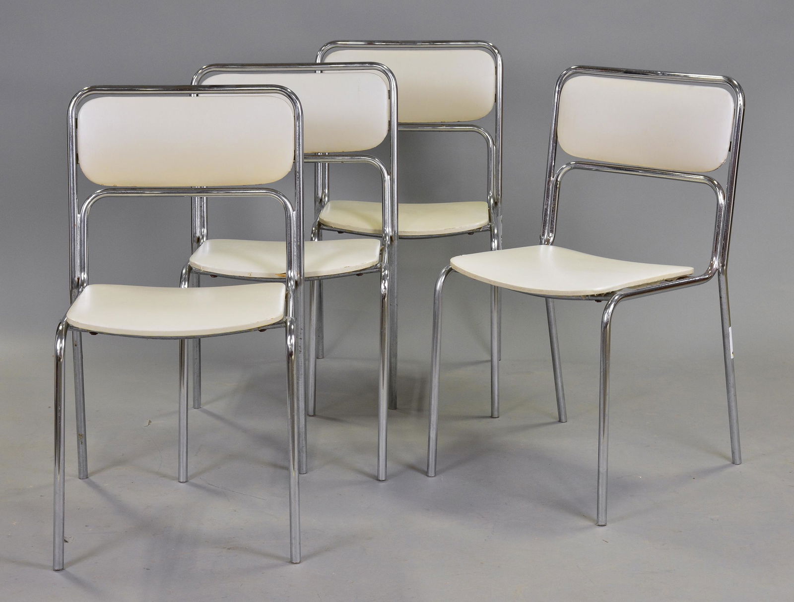 Four Mid Century Modern Dining Chairs (1 of 5)