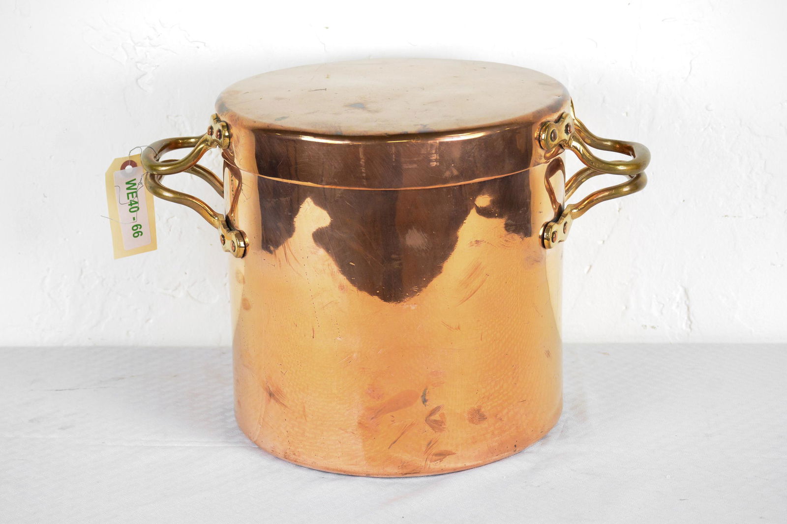 Copper Pot With Lid (1 of 4)
