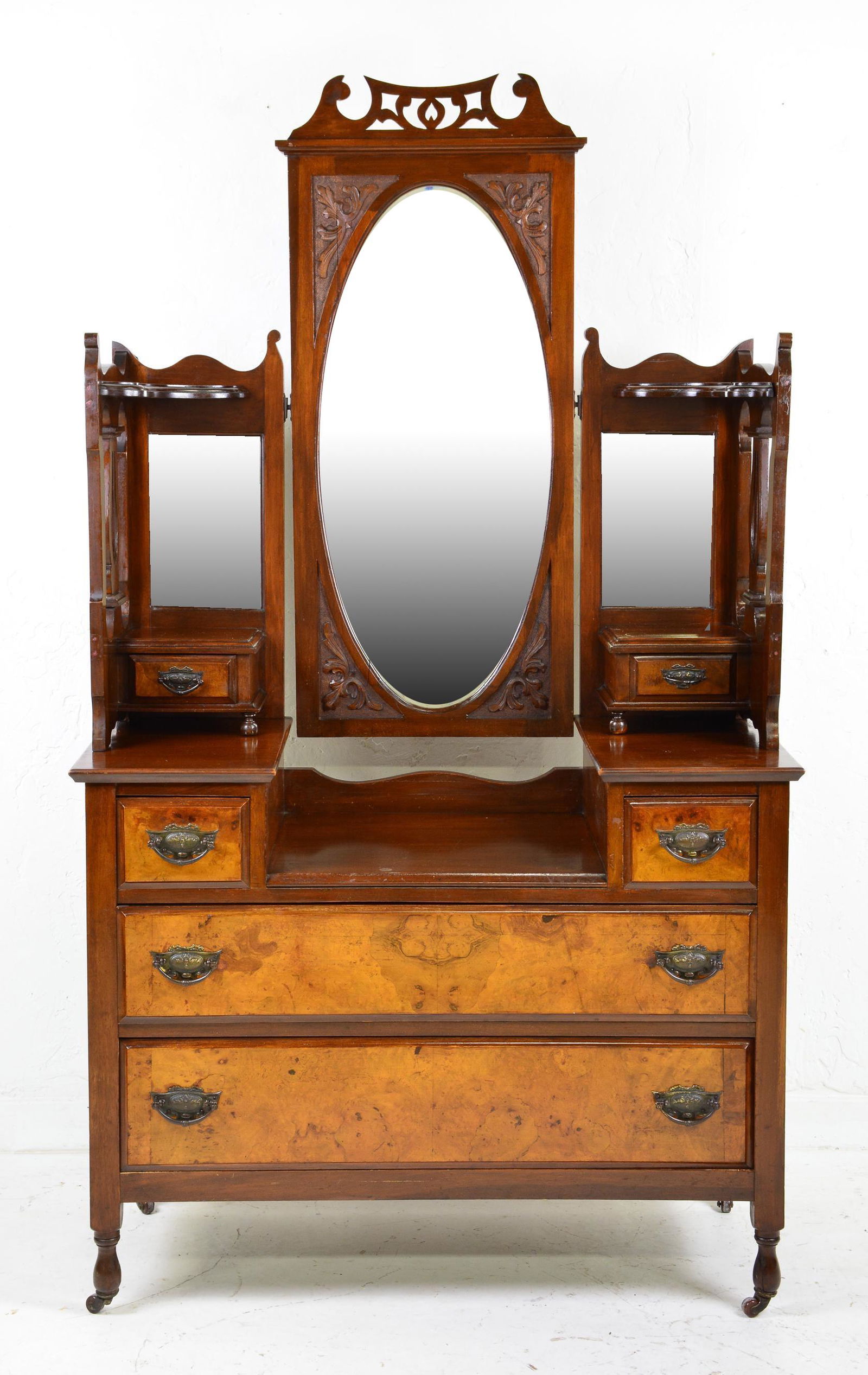 Victorian Walnut Dressing Chest (1 of 4)