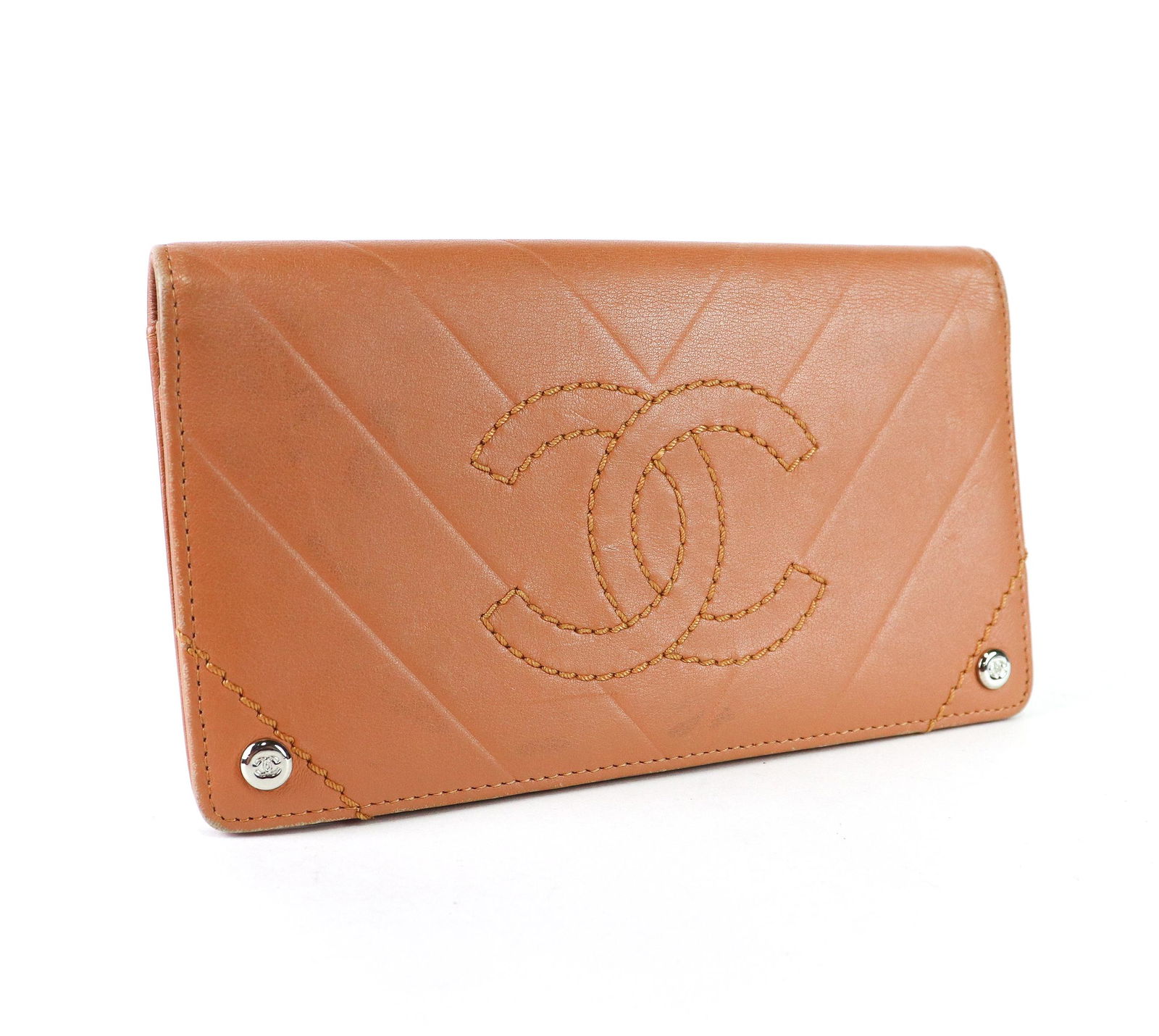 Chanel Front Logo Bifold Wallet in Chevron Lambskin (1 of 5)