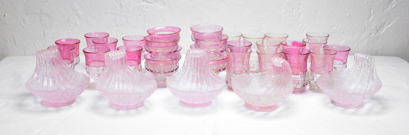 33pcs Assorted Pink Glassware (1 of 2)