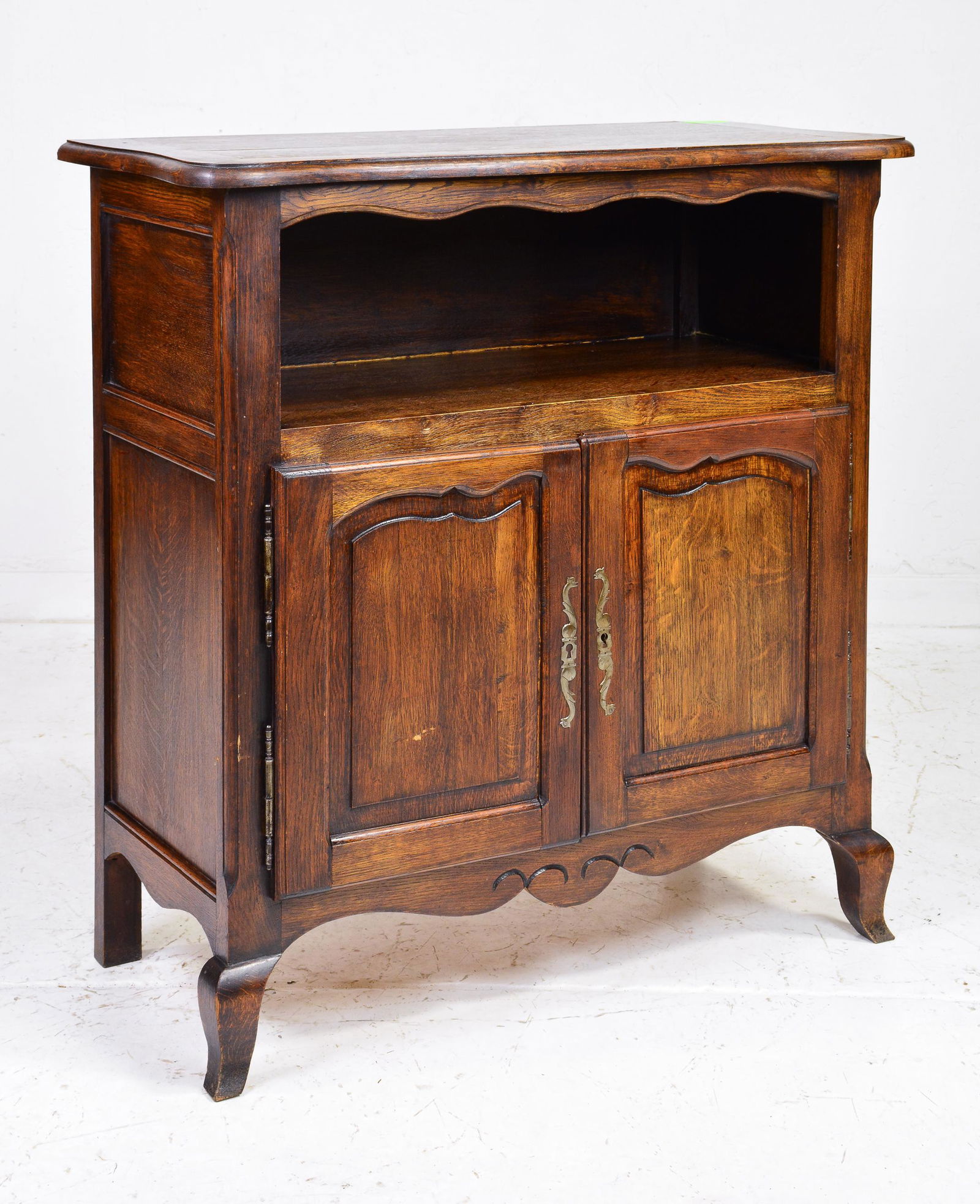 Louis XV Style 2 Door Oak Cabinet (1 of 3)