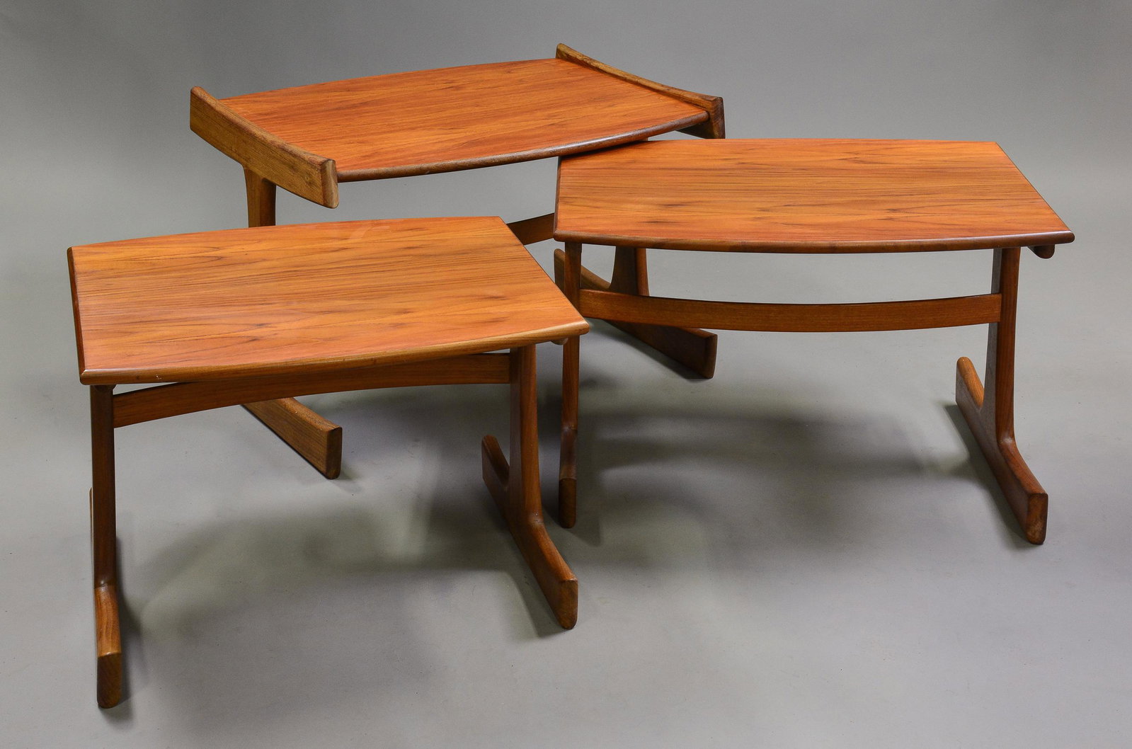 Oversize Mid Century Modern Nest of Tables: Danish Modern Style Nest of 3 Tables - 19 in tall x 29 x 20