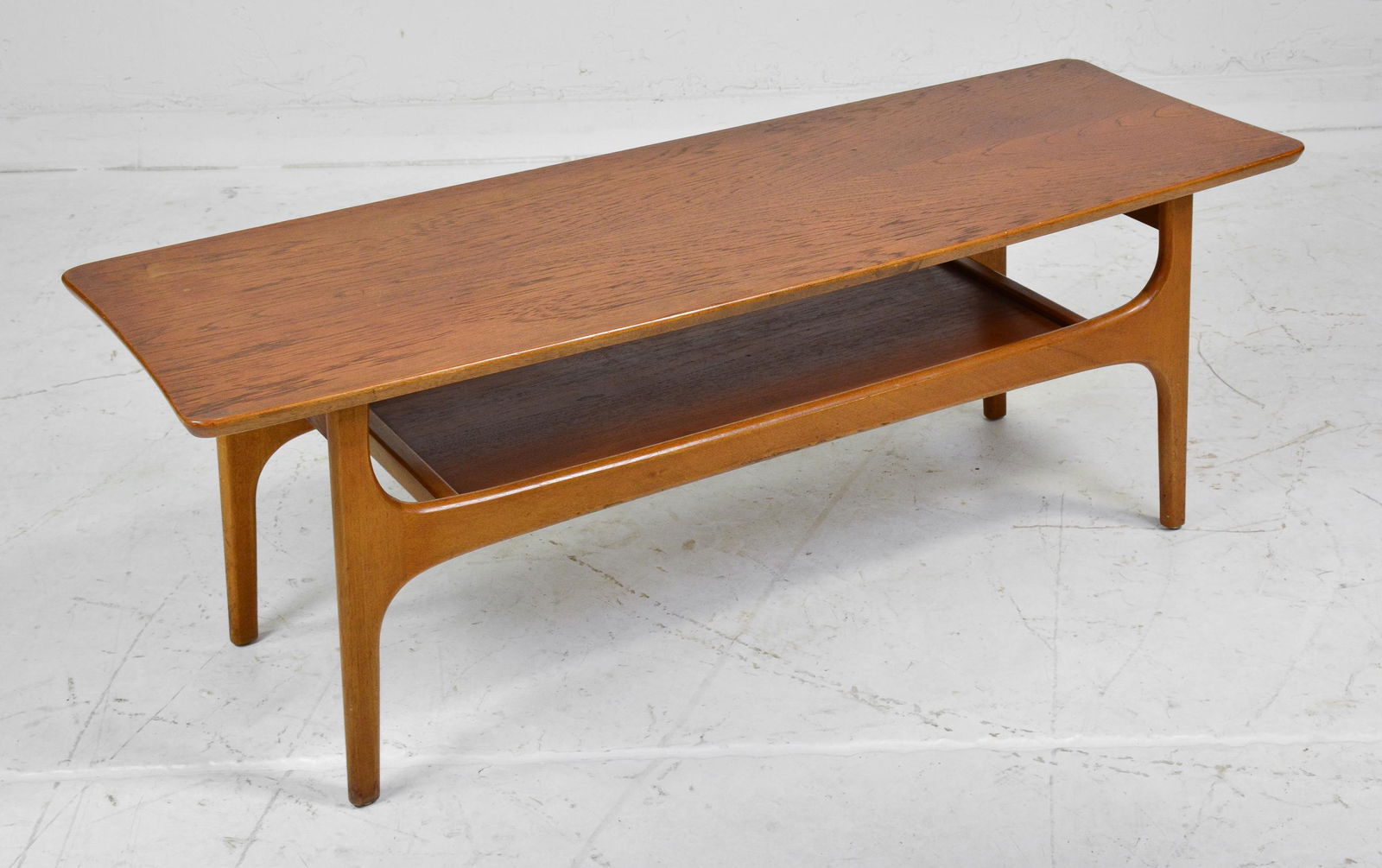 Mid Century Modern Coffee Table with Shelf #1 (1 of 4)