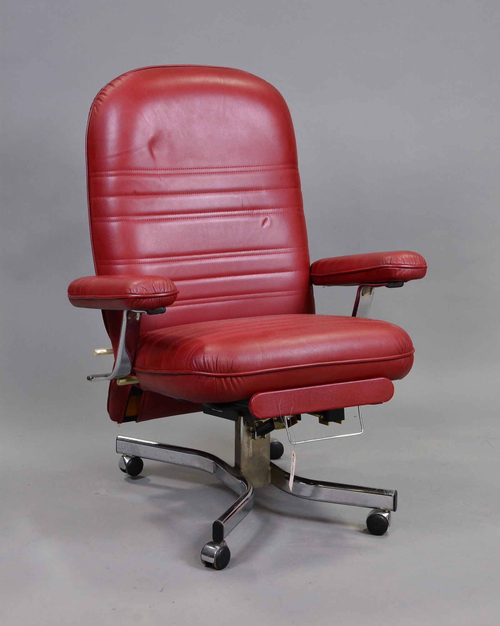 Modern Red  Office Chair (1 of 2)