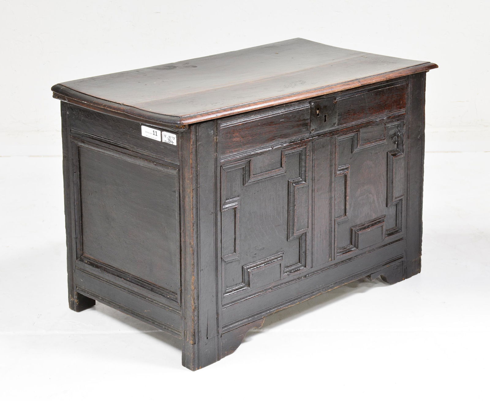 Jacobean Oak Coffer / Trunk (1 of 3)