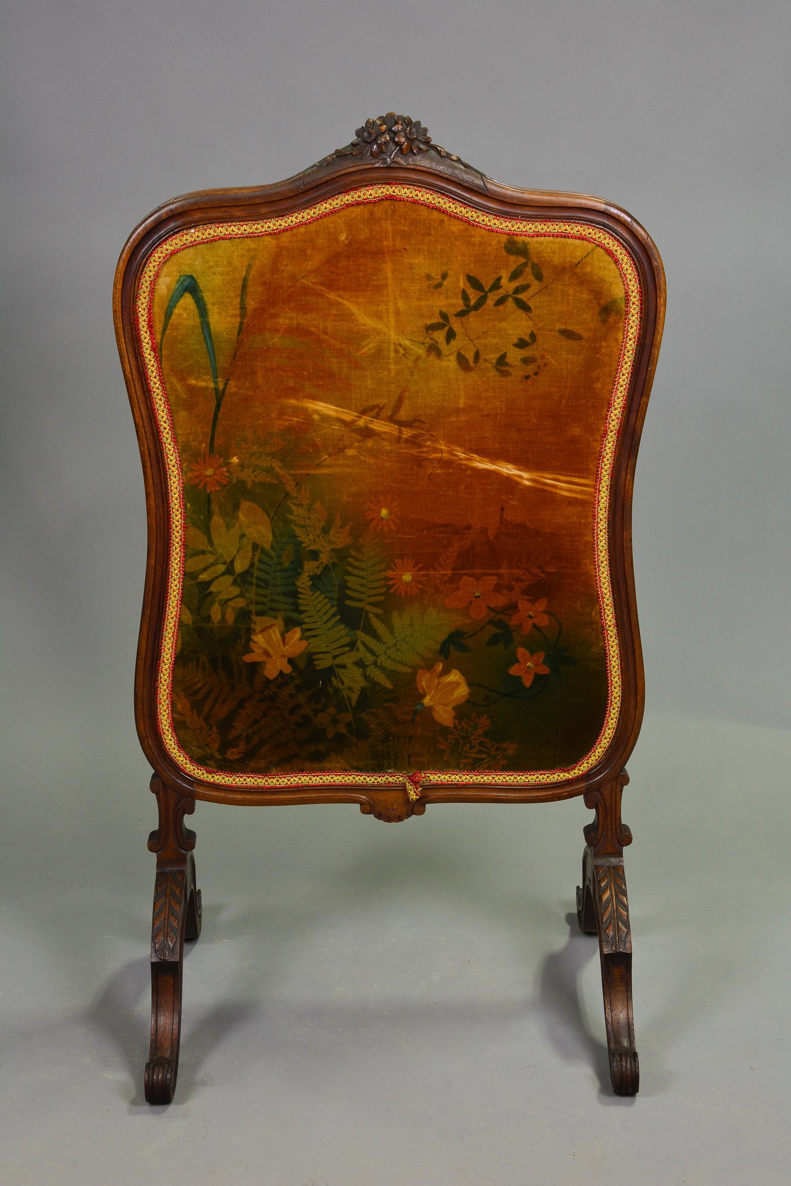 Fire screen: Fire screen - 42 in tall x 24 x 18