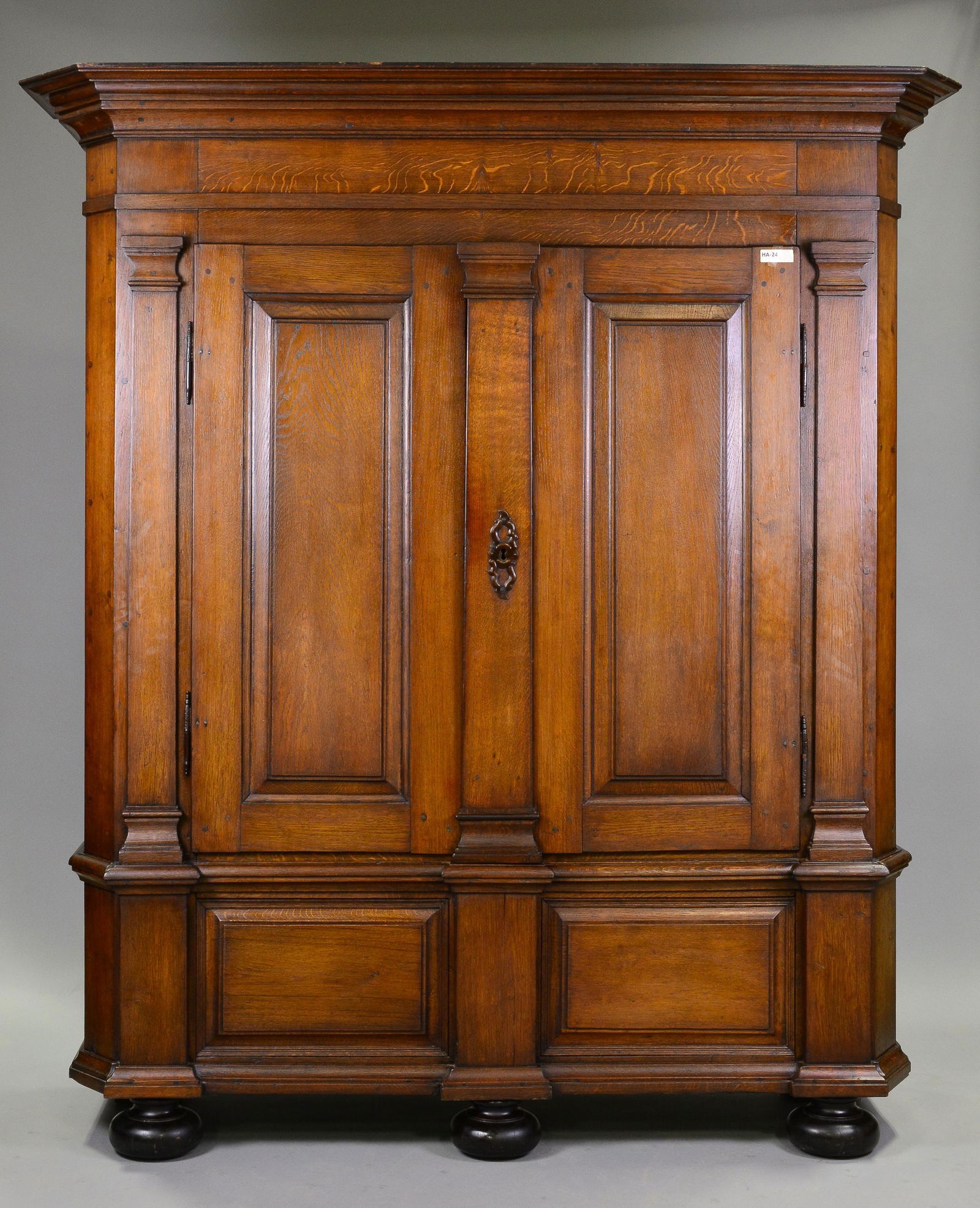 Large Dutch Double Door Oak Cupboard (1 of 8)