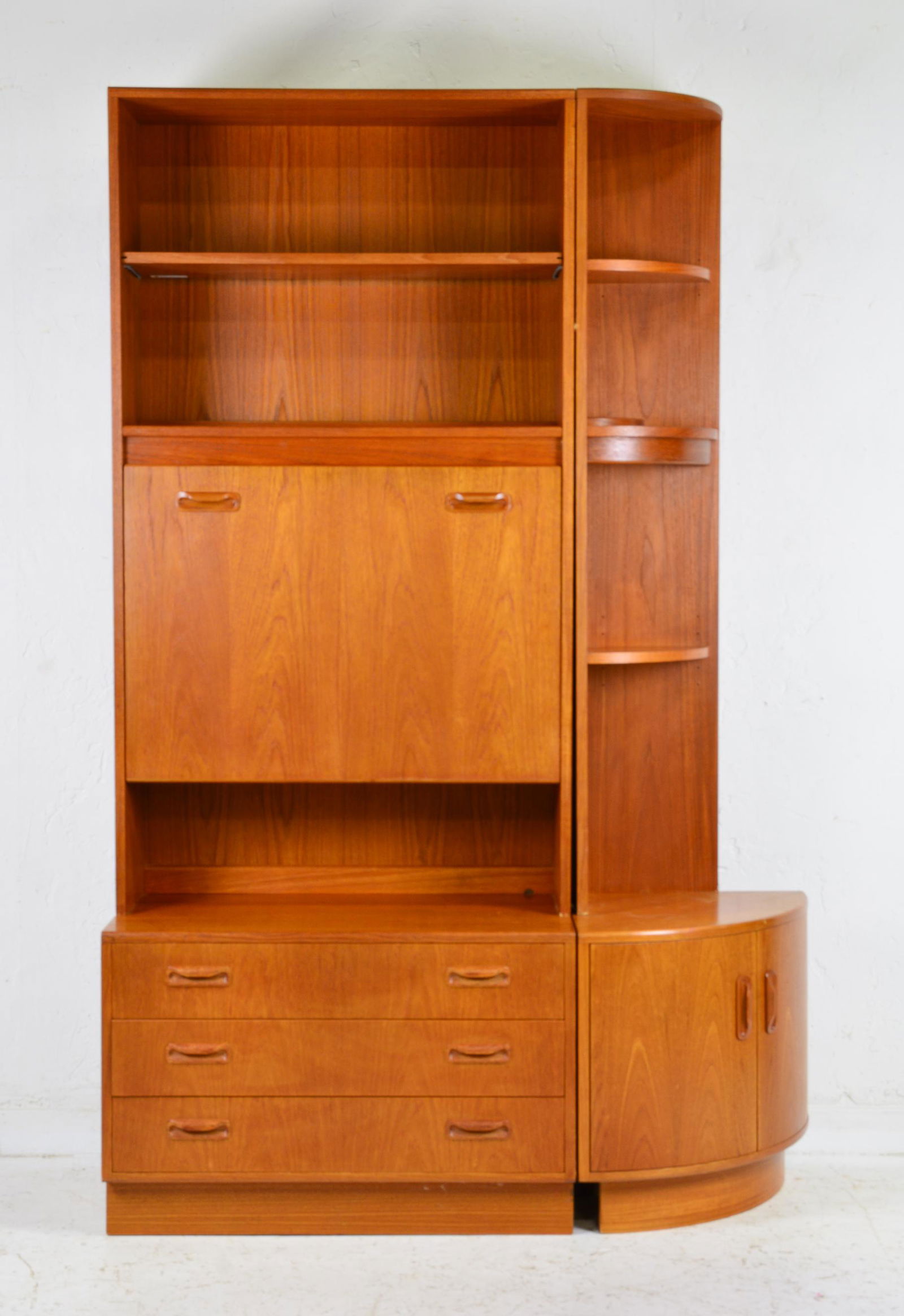 Mid Century  Bookshelf & Corner Cabinet  - Gplan (1 of 10)
