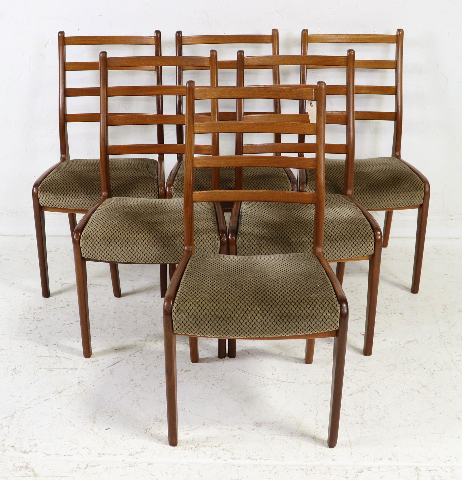 6 Mid Century Modern Ladderback Dining Chairs