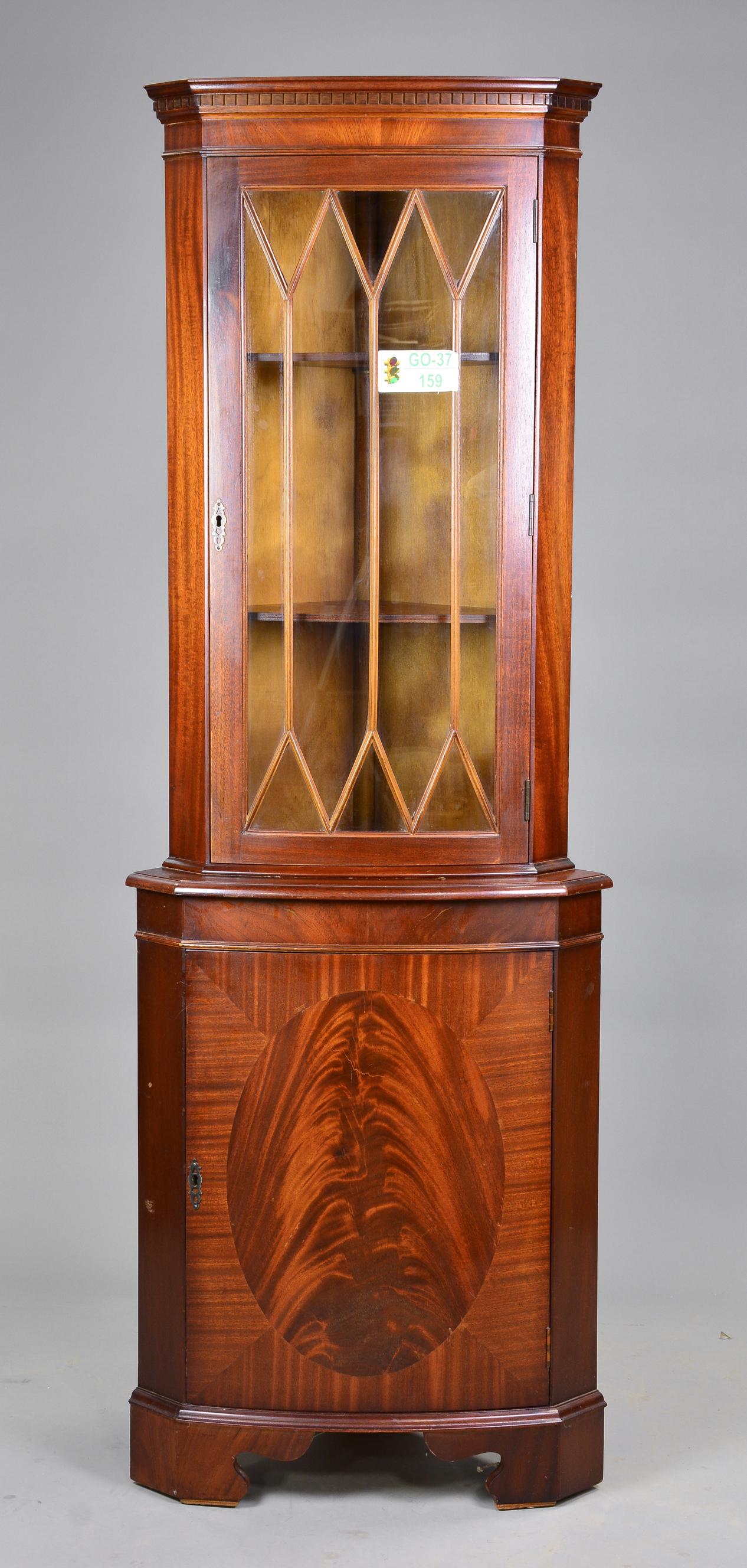 Georgian Mahogany Corner Cabinet (1 of 2)