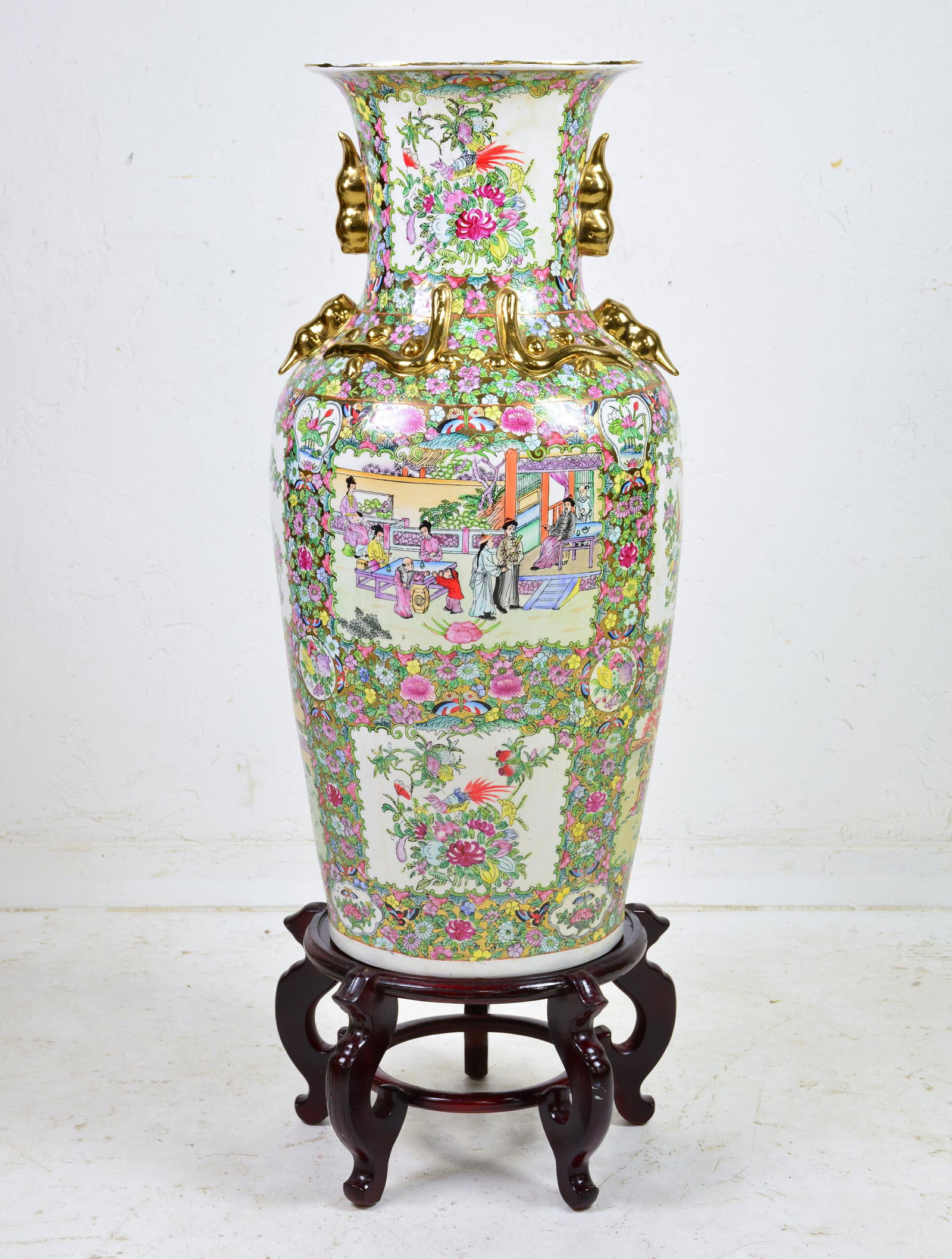 Large Asian Vase On Mahogany Stand (1 of 3)