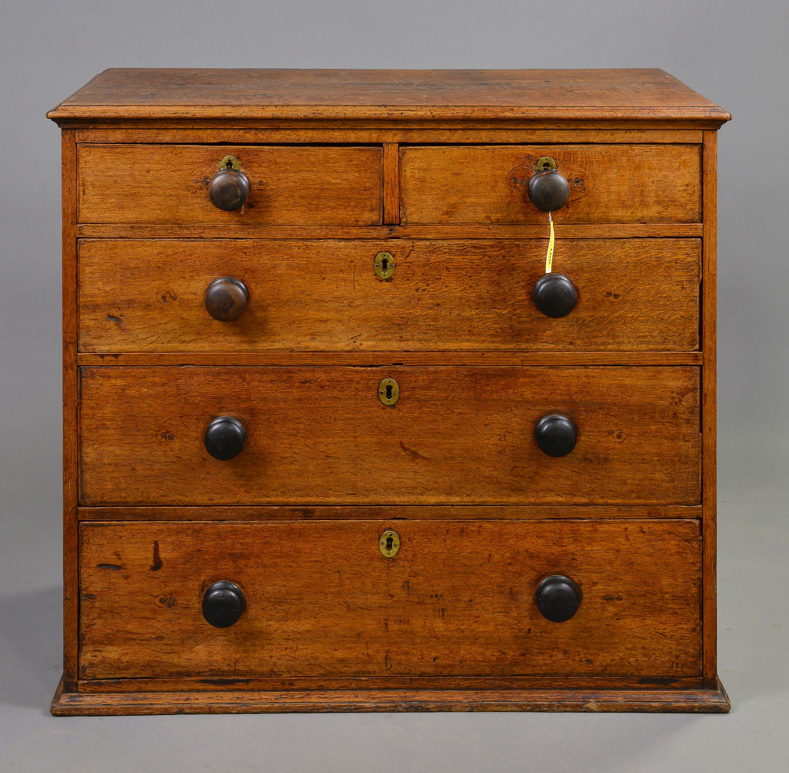 English 5 Drawer Oak Chest (1 of 5)