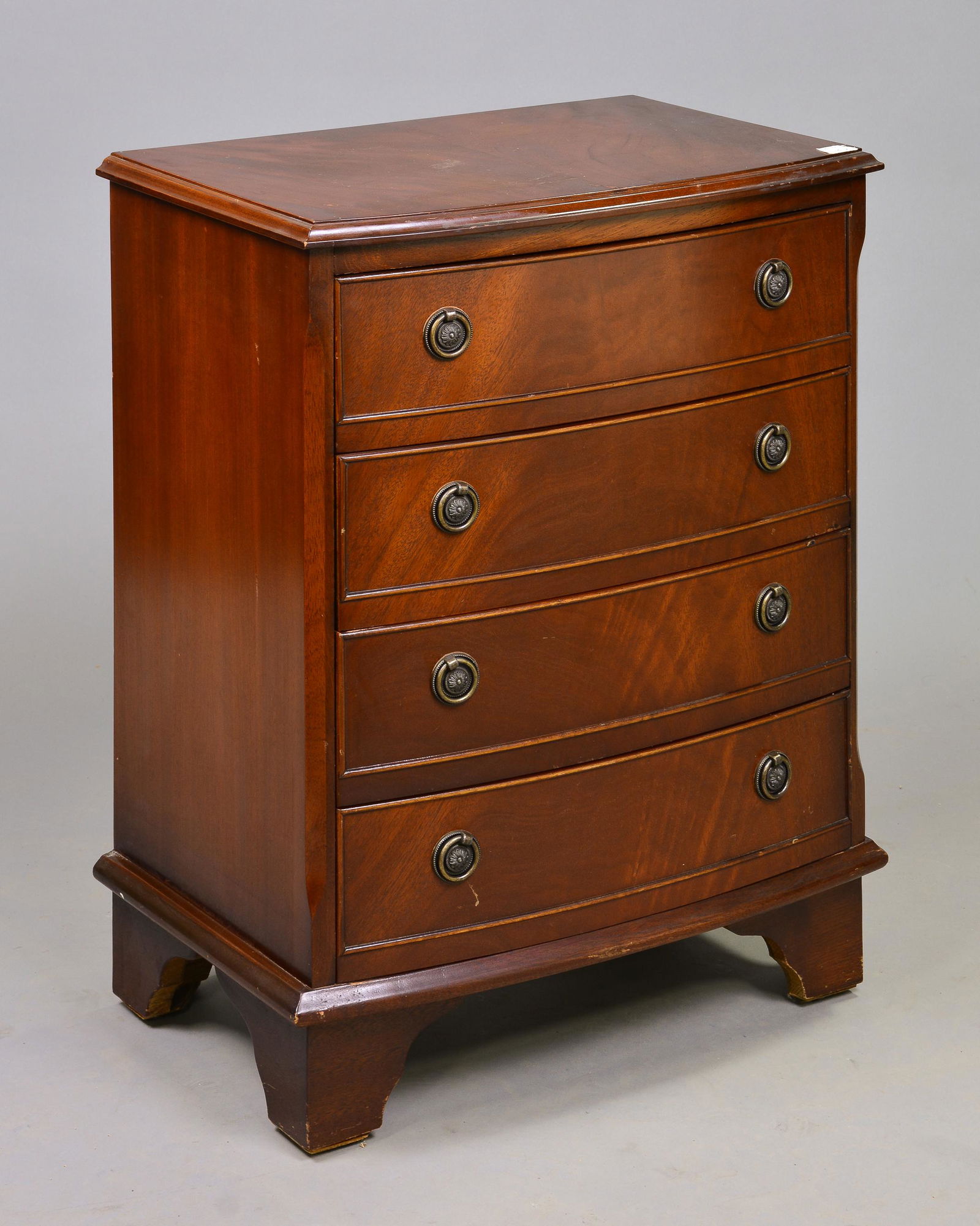 English Mahogany Small 4 Drawer Chest (1 of 2)