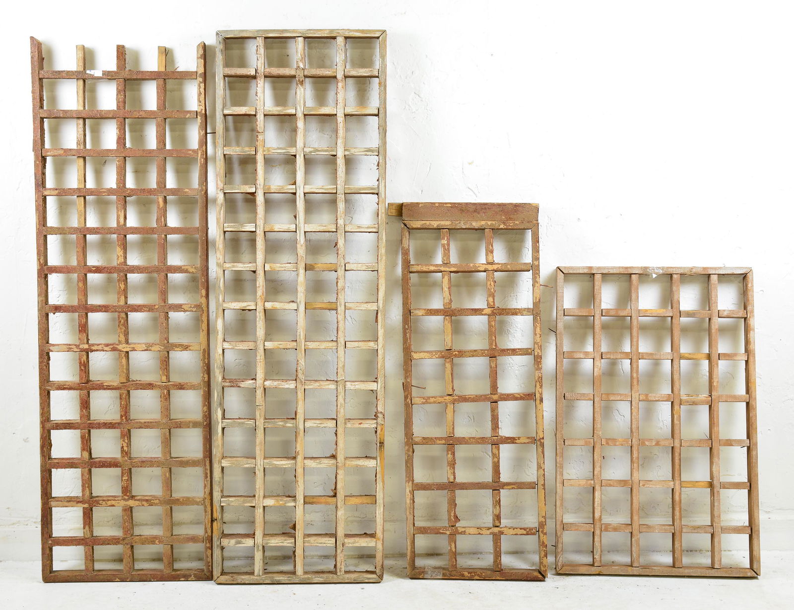 4 Assorted Wood Windows (1 of 3)