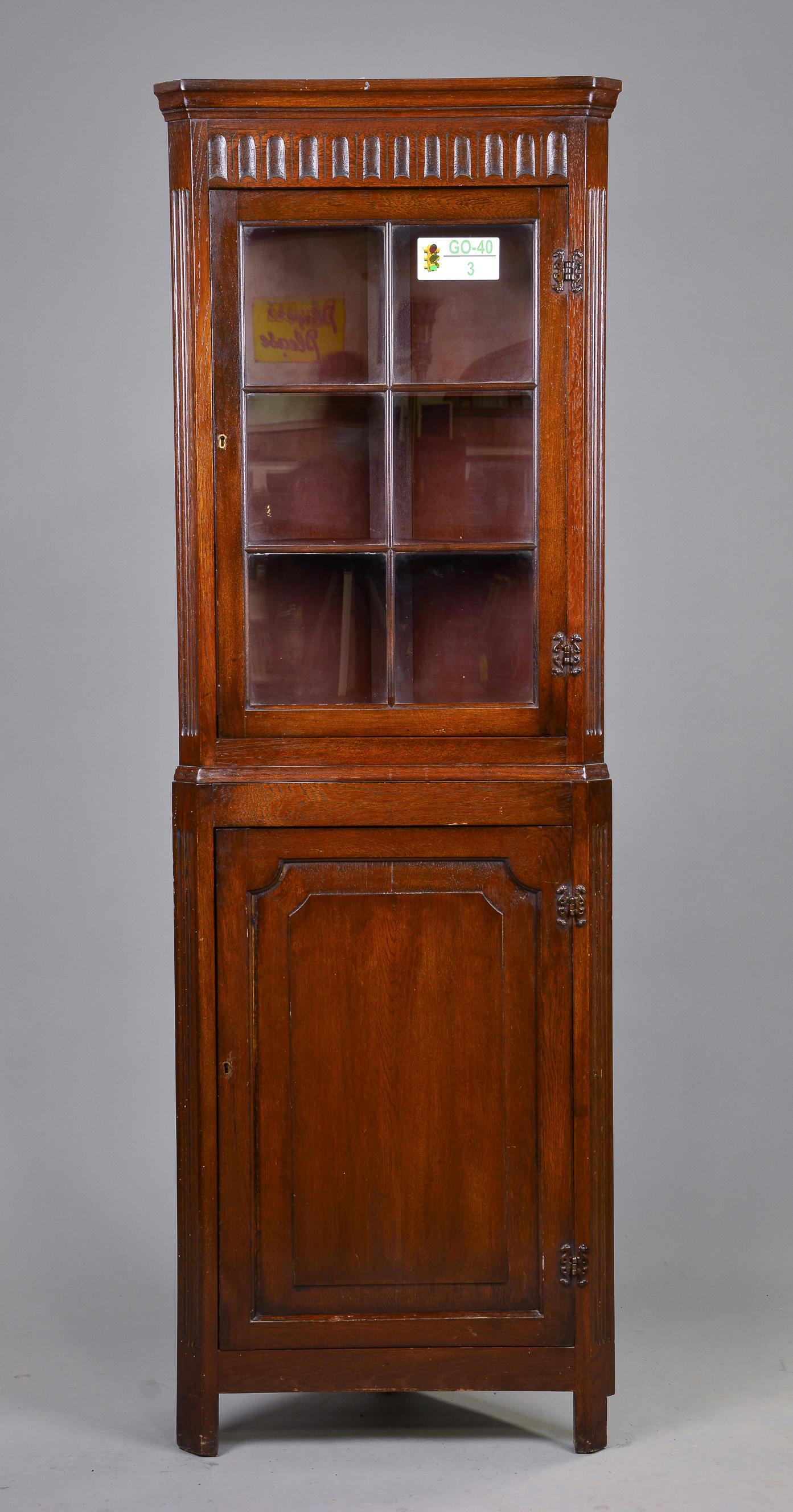 British Oak Corner Cabinet / Cupboard (1 of 2)