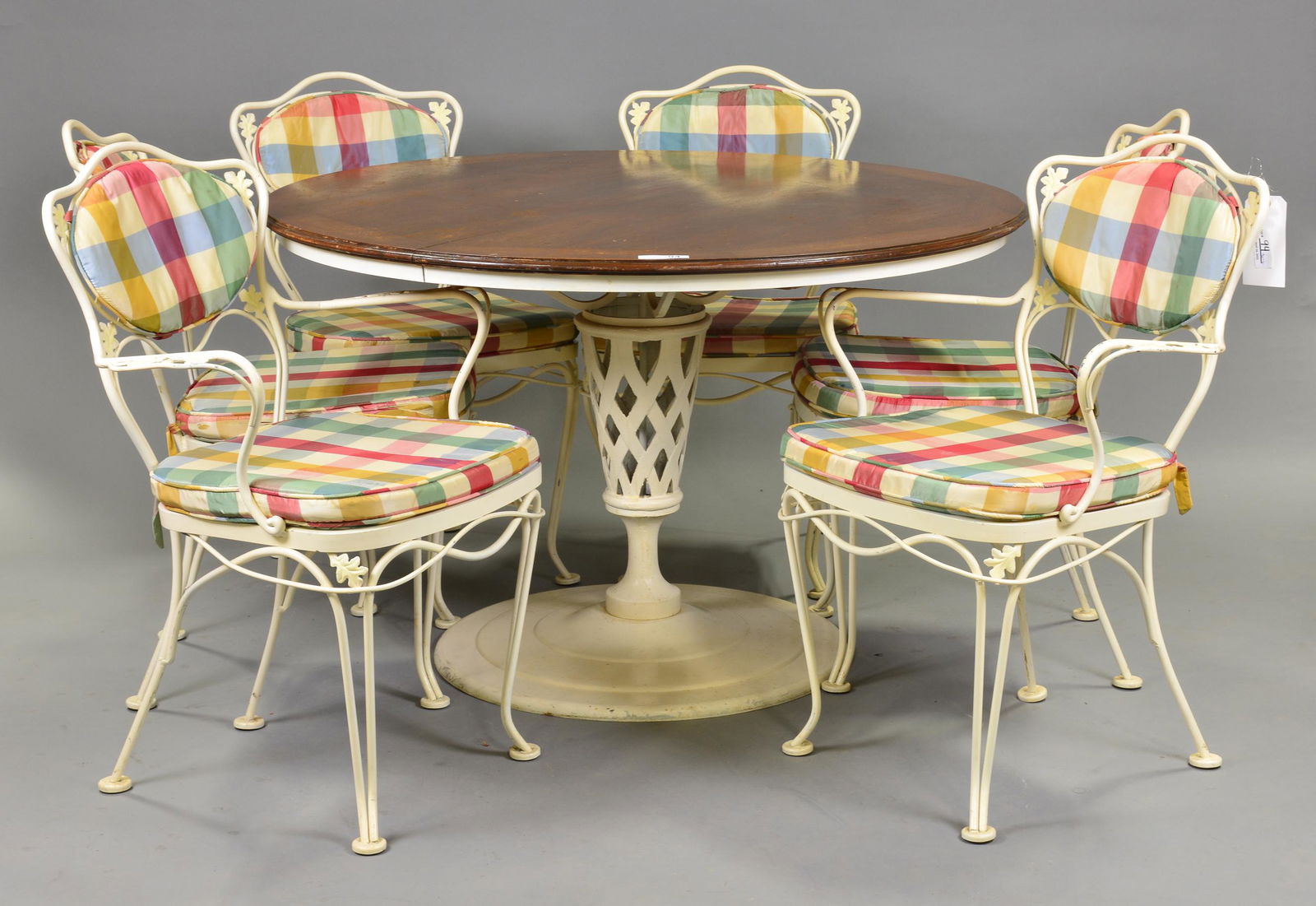 Round White Metal Base Table & 6 Chairs (1 of 8)