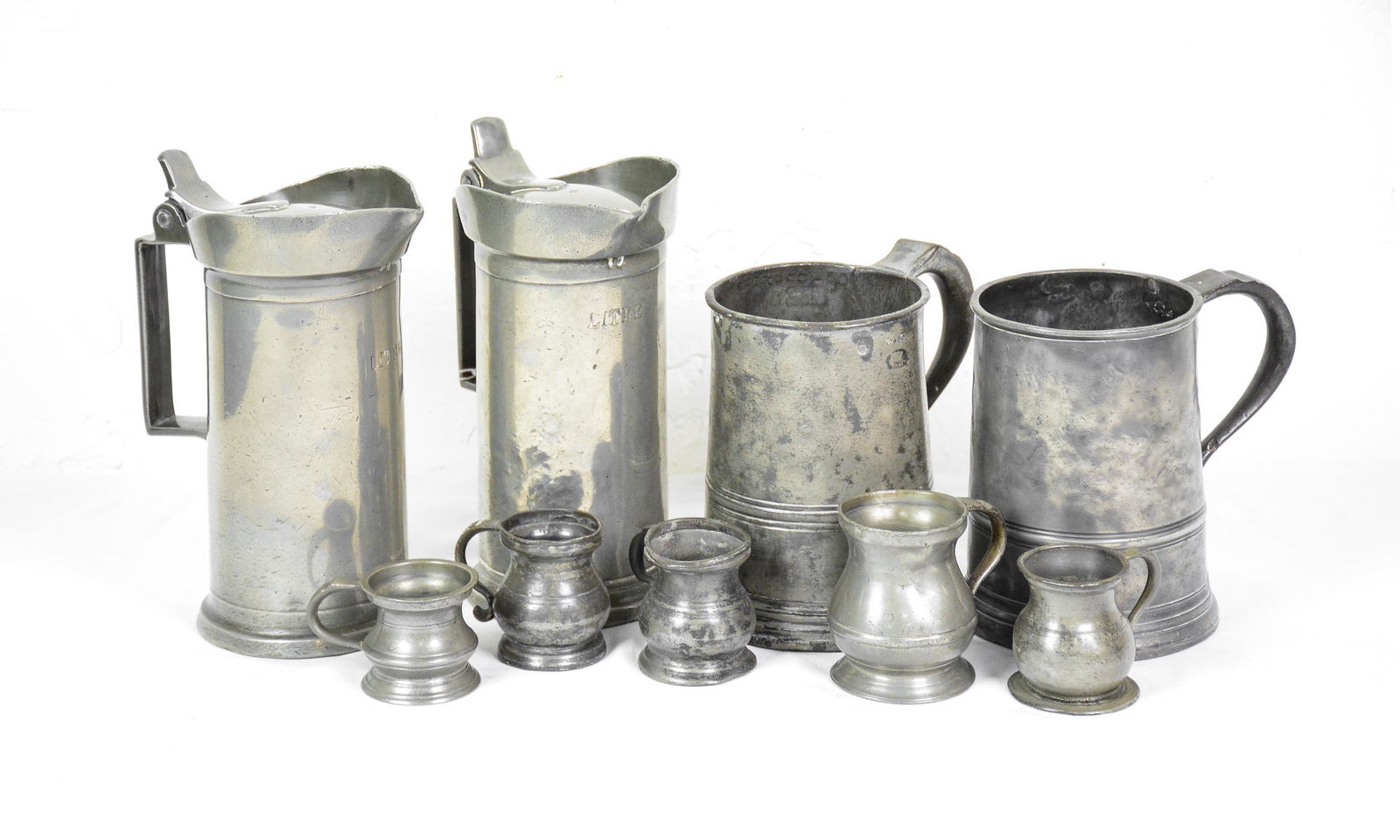 9 Assorted Pewter Tankards / Flagons (1 of 4)