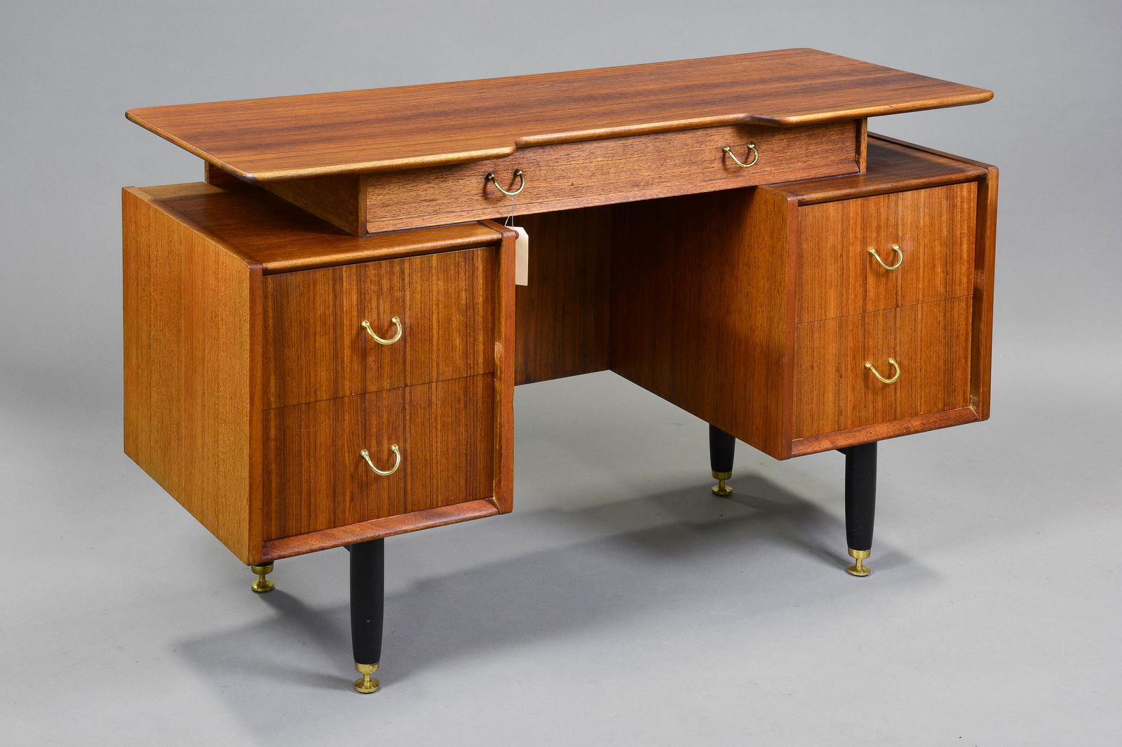 Mid Century Modern Tola Dresser / Desk - Gplan (1 of 5)