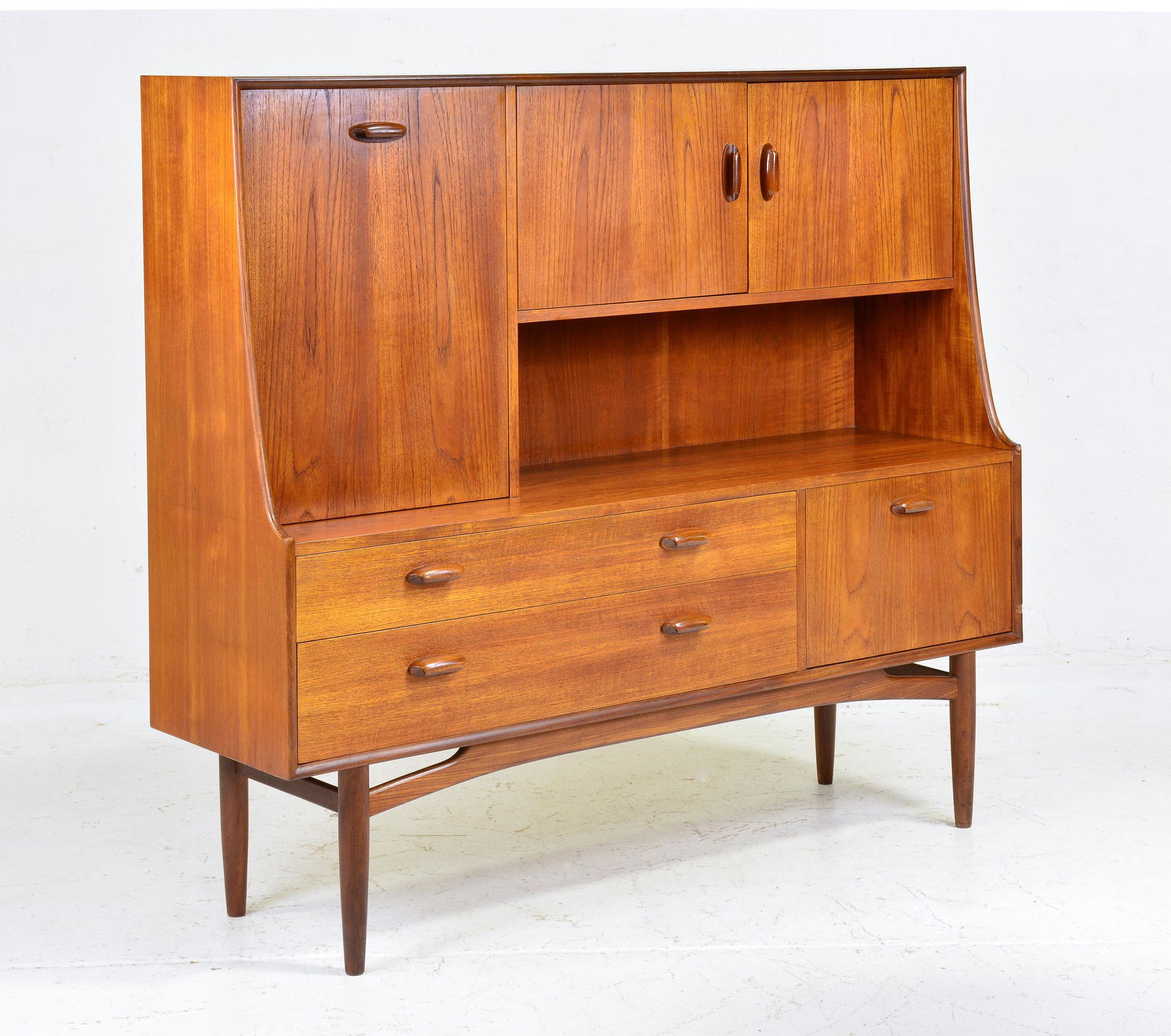 Mid Century Modern Hutch / Cocktail Sideboard - Gplan (1 of 6)