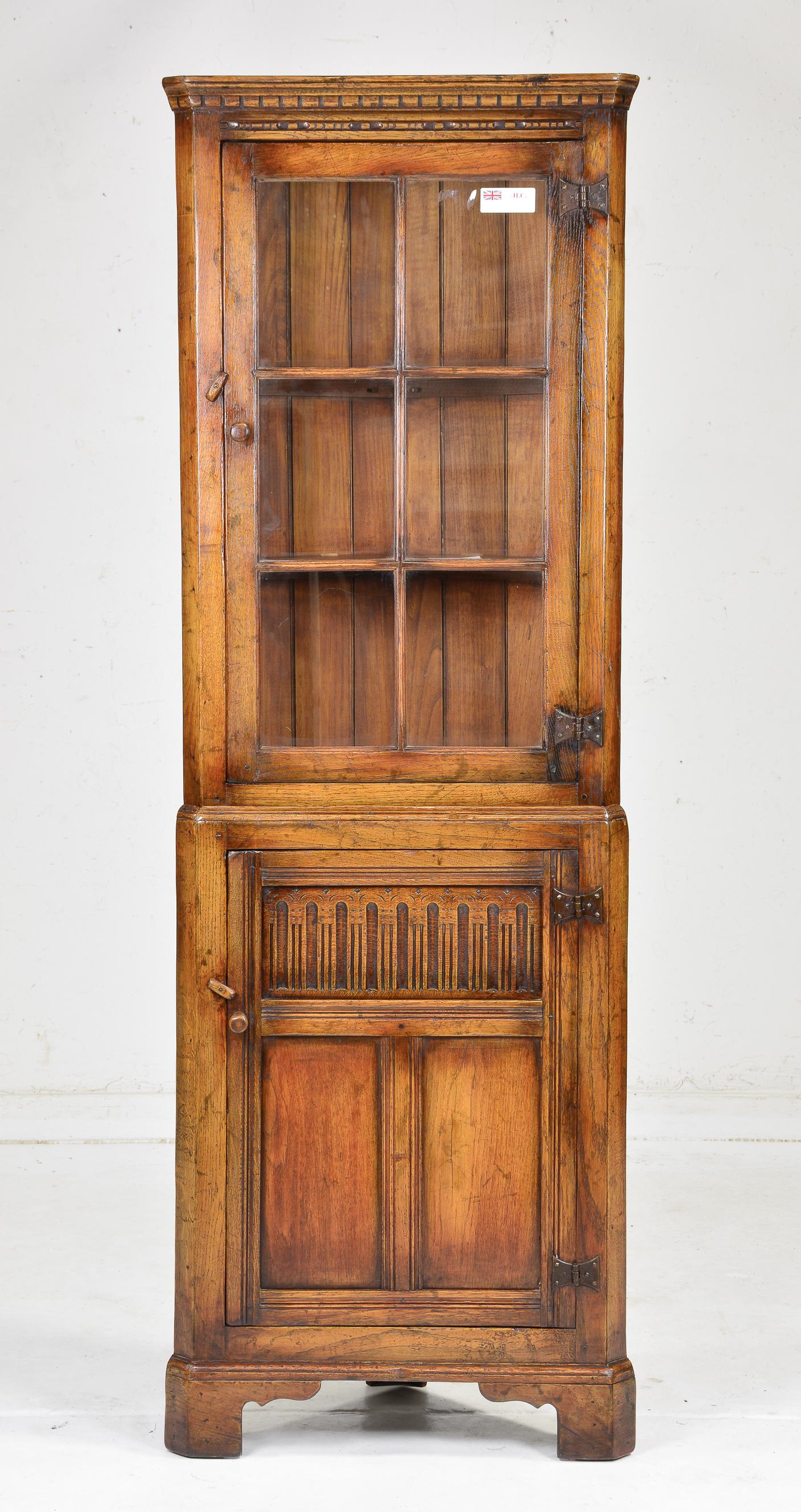 Carved Oak Linenfold Front Corner Cabinet (1 of 2)