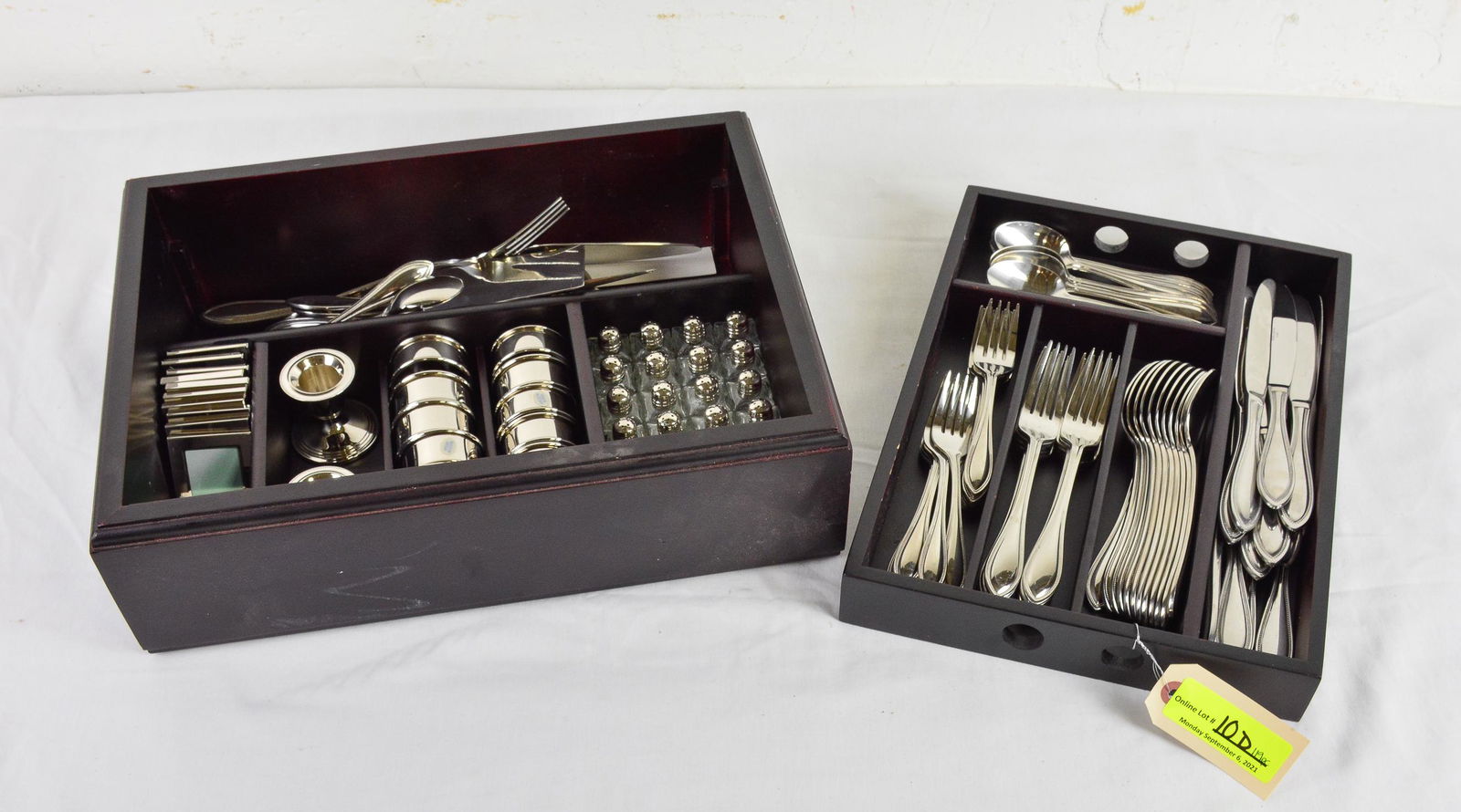119pc Wallace Cutlery Set (1 of 6)