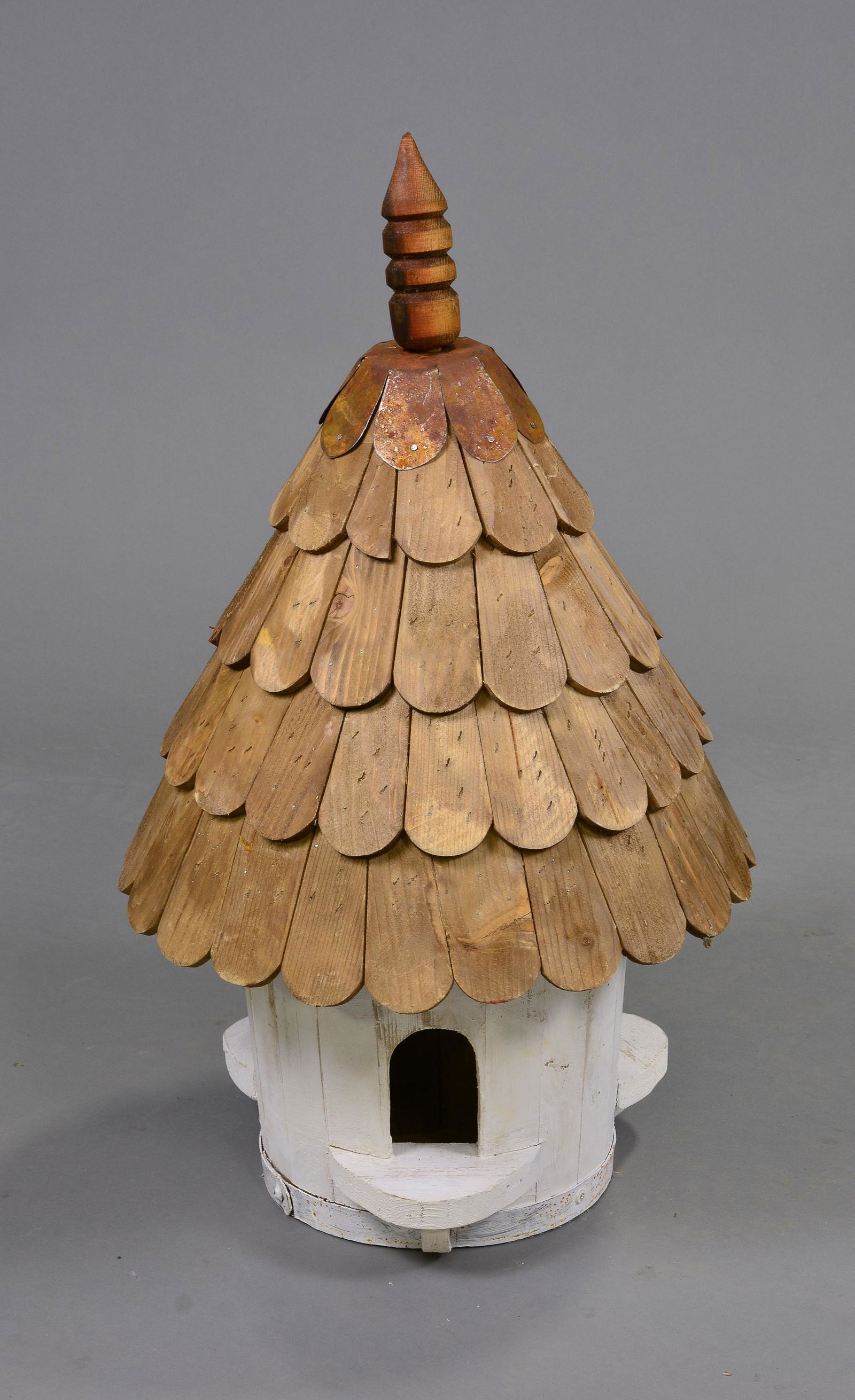Small Round  Dovecote / Bird House (1 of 3)