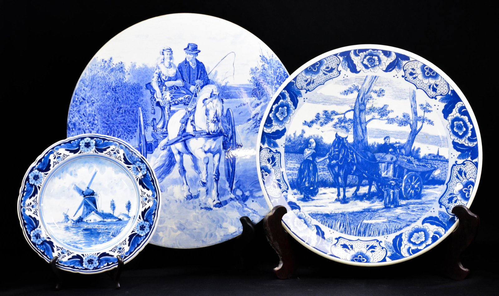 2 Blue & White Chargers & 1 Plate: 2 Blue & White Chargers & 1 Plate - Largest charger is 18 inches in diameter